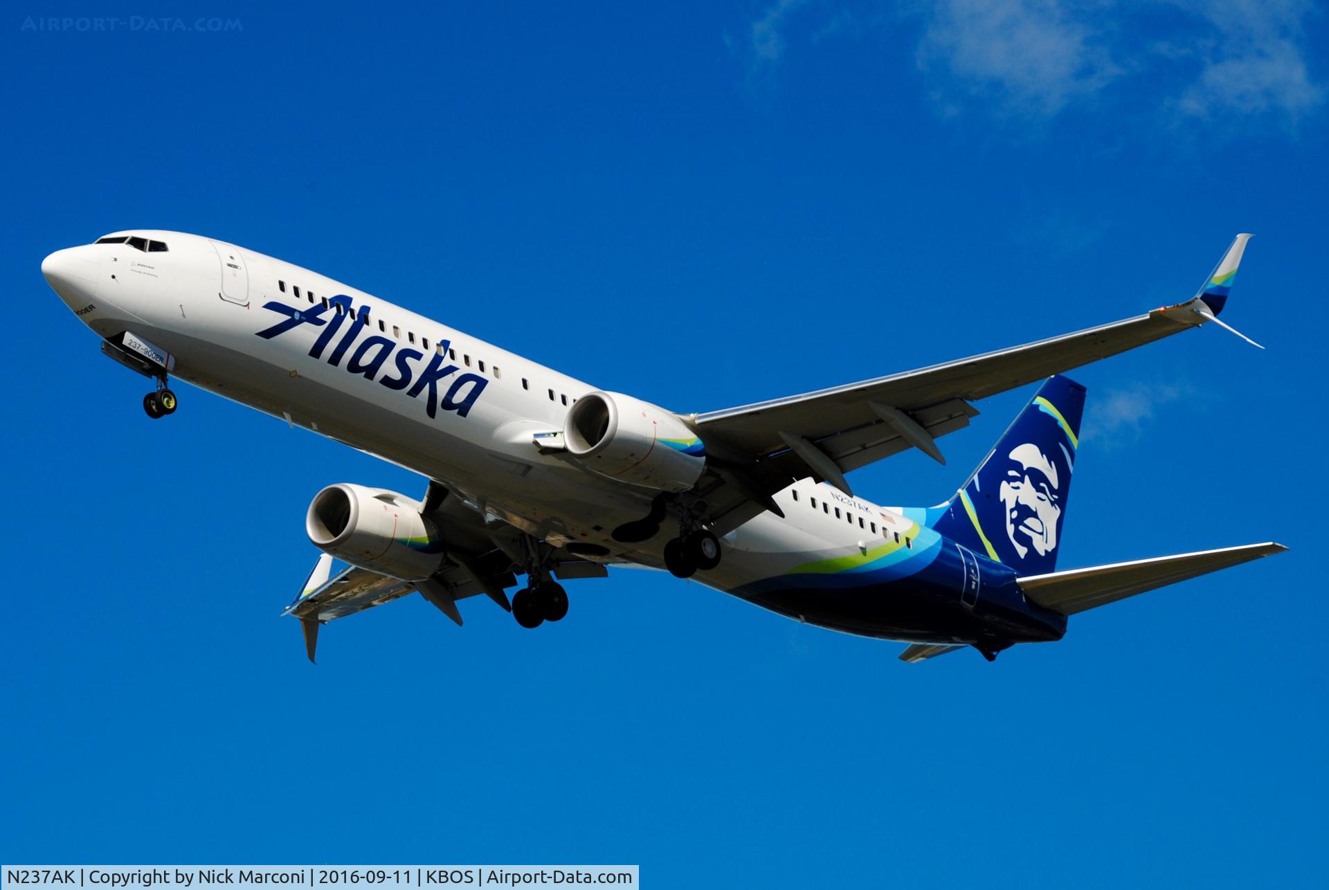 N237AK, 2016 Boeing 737-990/ER C/N 36357, Alaska on short final to 27 at Logan