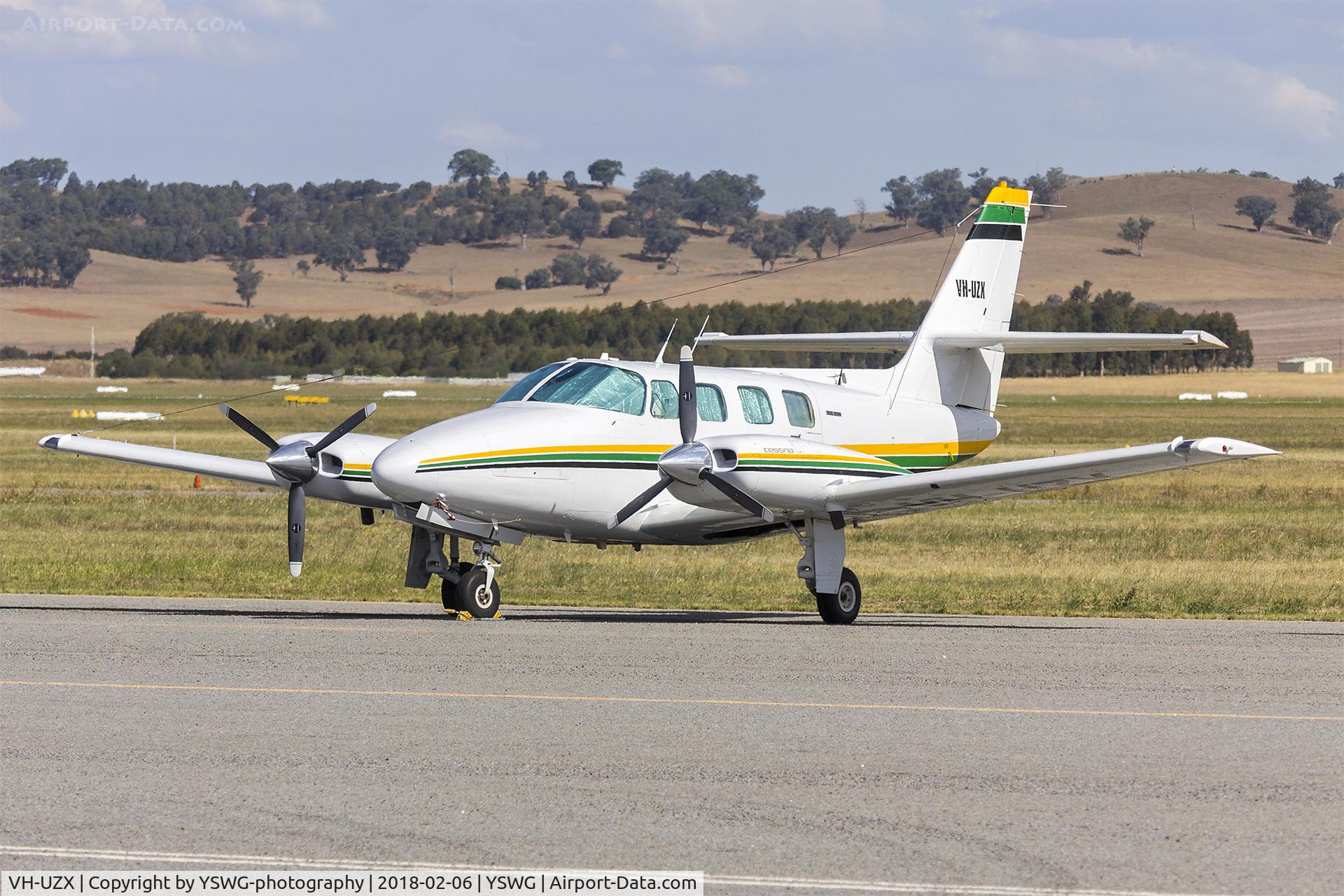 VH-UZX, Cessna T303 Crusader C/N T30300071, Cessna T303 Crusader (VH-UZX) at Wagga Wagga Airport