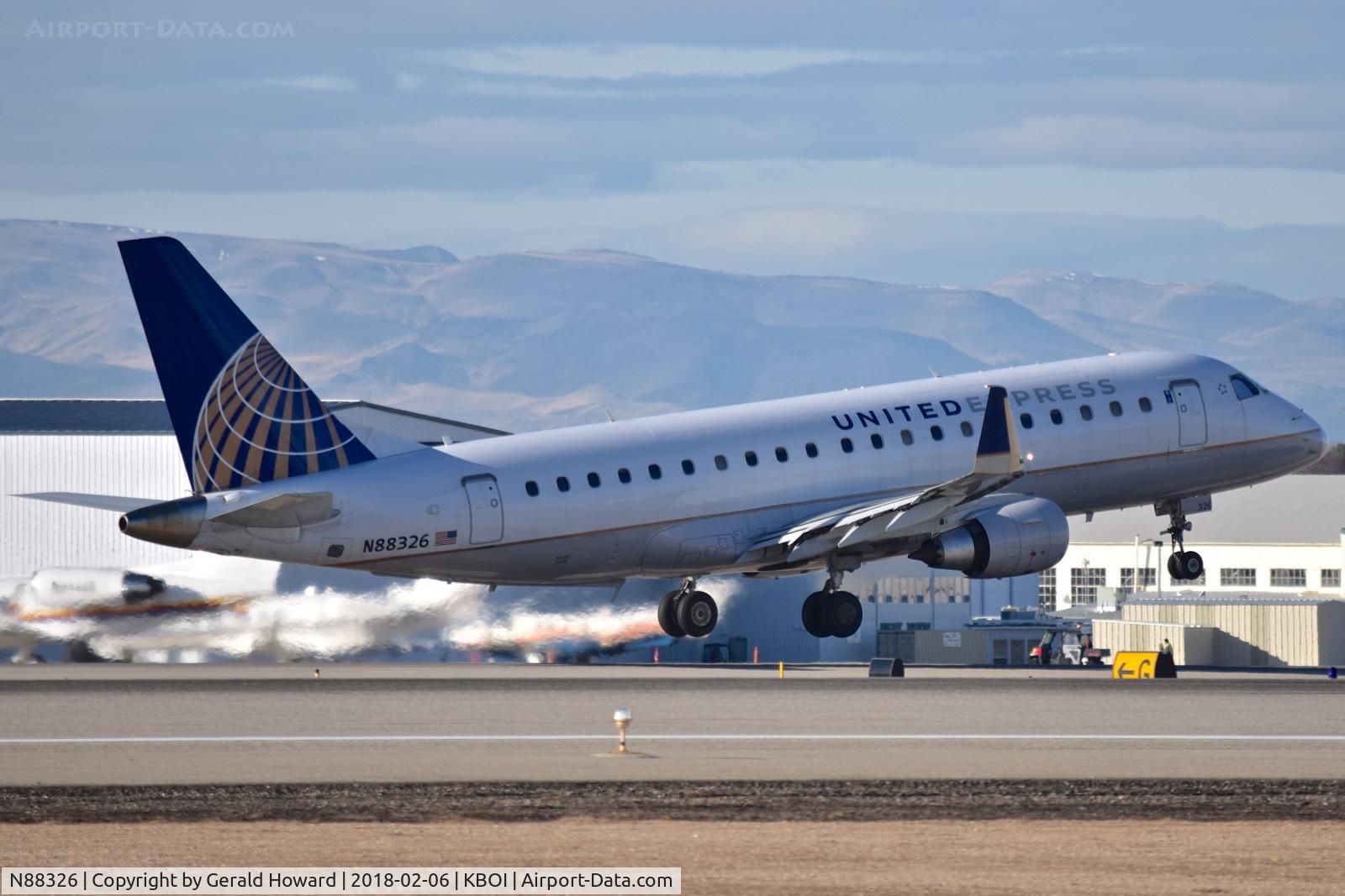 N88326, 2015 Embraer 175LR (ERJ-170-200LR) C/N 17000478, Departing RWY 28L.
