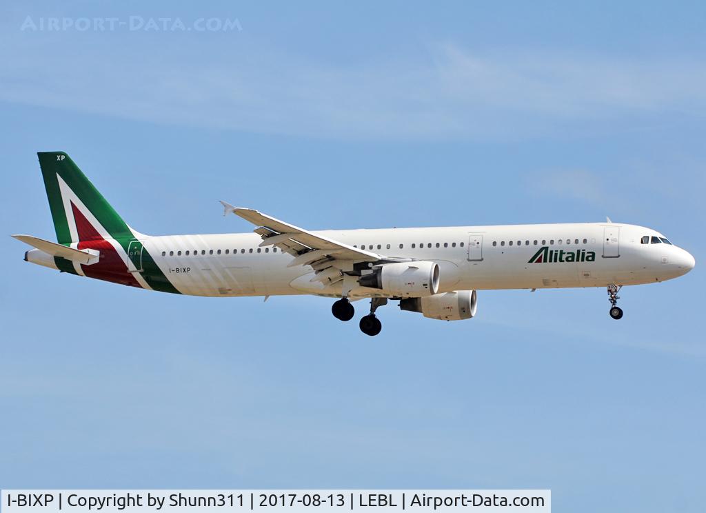 I-BIXP, 1996 Airbus A321-112 C/N 583, Landing rwy 25R in new c/s