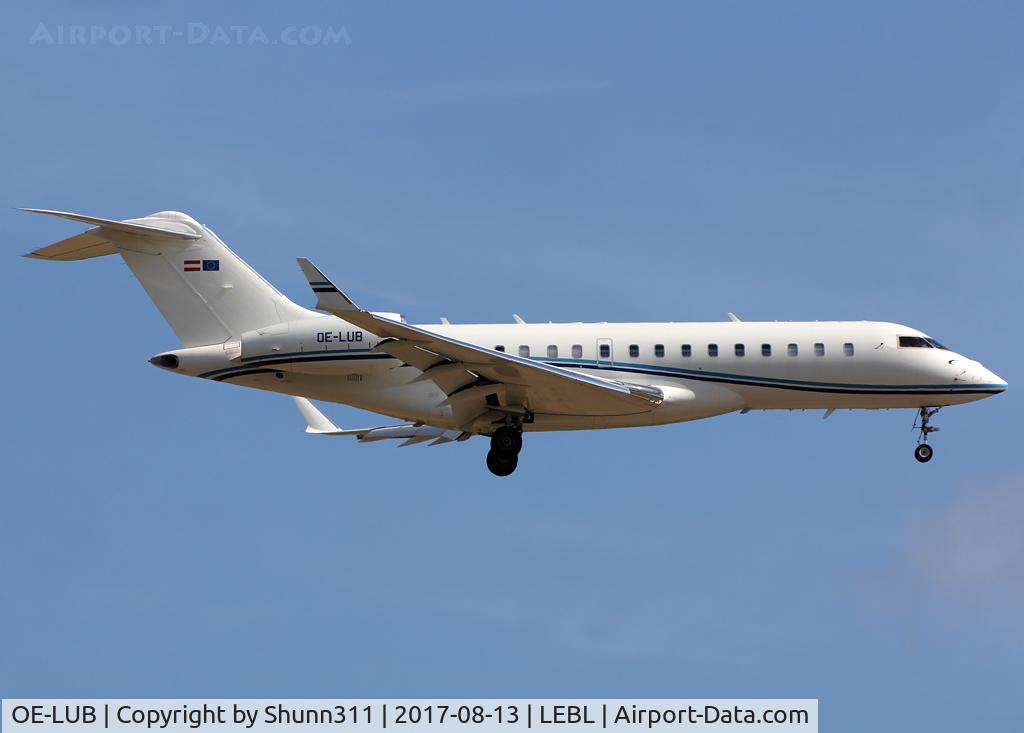 OE-LUB, 2006 Bombardier BD-700-1A10 Global Express XRS C/N 9208, Landing rwy 25R