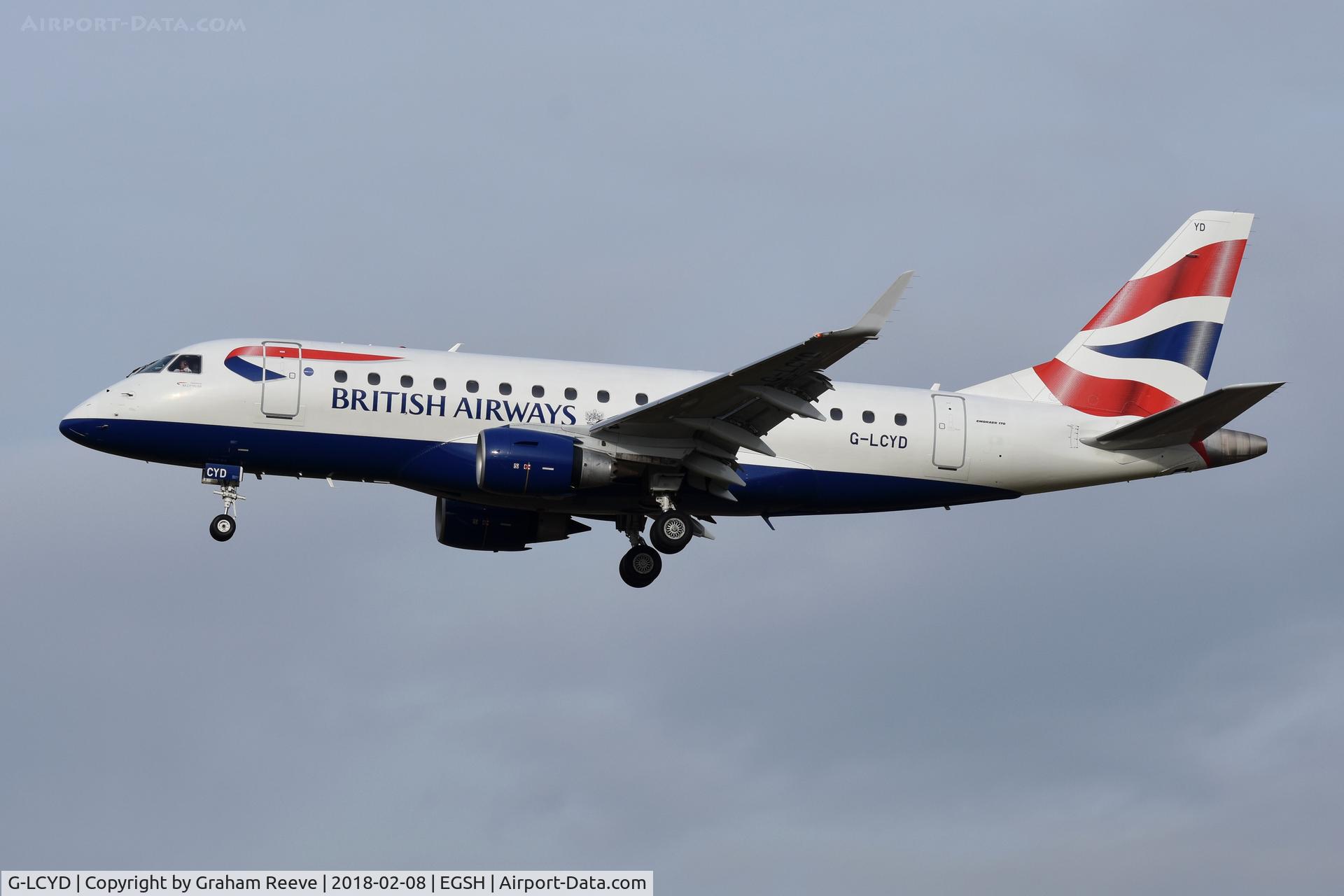 G-LCYD, 2009 Embraer 170STD (ERJ-170-100STD) C/N 17000294, On approach to Norwich, for a touch and go.