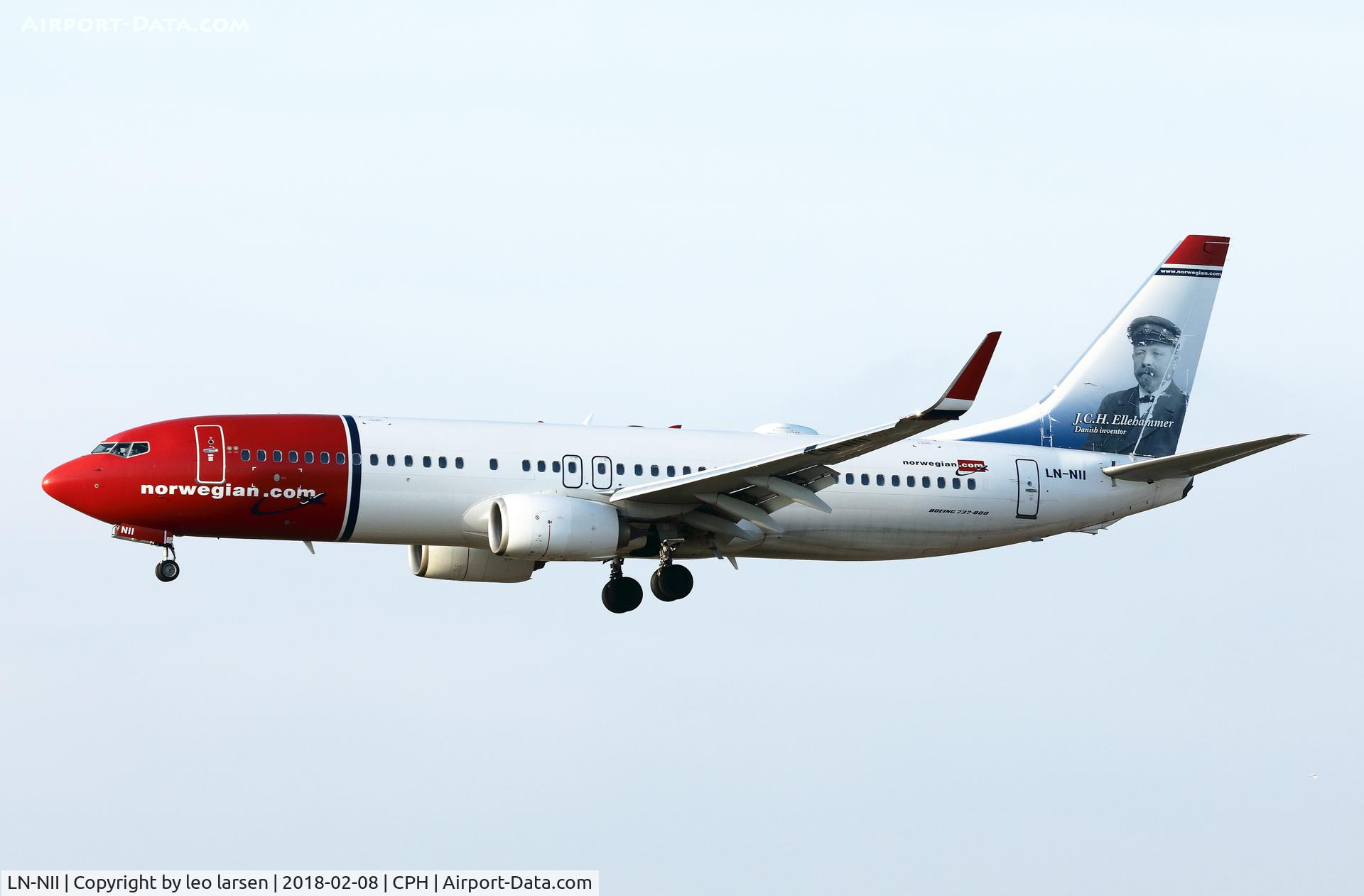 LN-NII, 2014 Boeing 737-8JP C/N 43877, Copenhage 8.2.2018 with famoues Danish flightpioner J.C.H.Ellehammer.