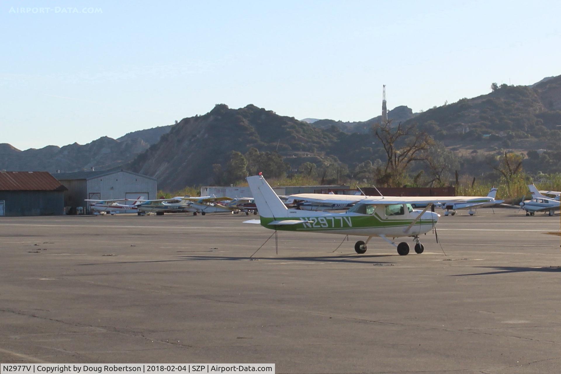N2977V, 1974 Cessna 150M C/N 15076340, 1974 Cessna 150M, Continental O-200 100 Hp, on Transient Ramp