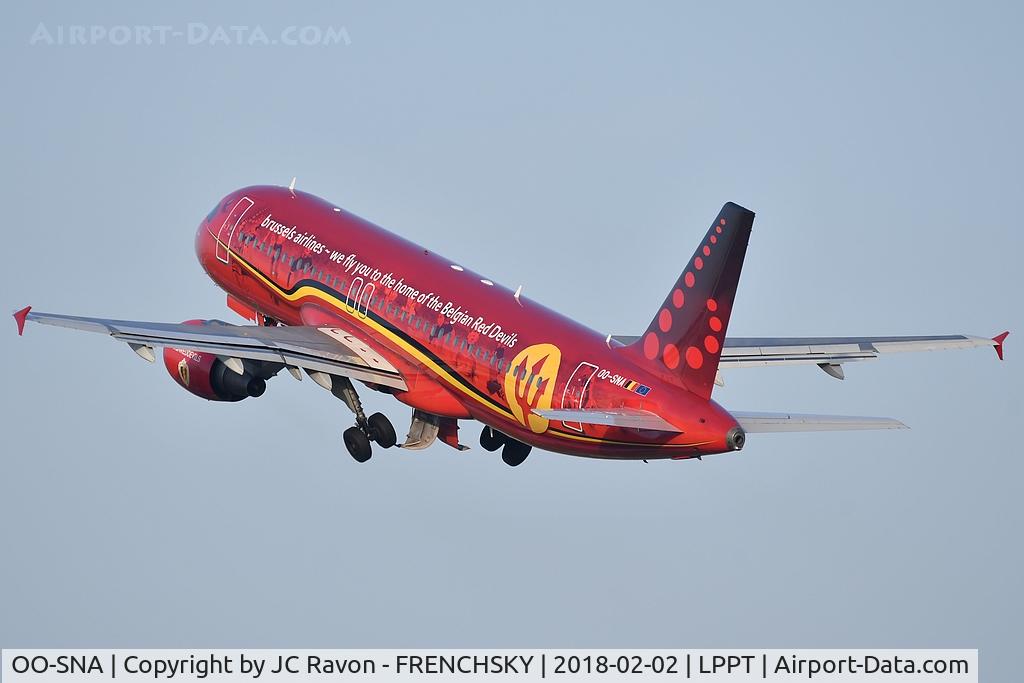 OO-SNA, 2001 Airbus A320-214 C/N 1441, Red Devils Livery