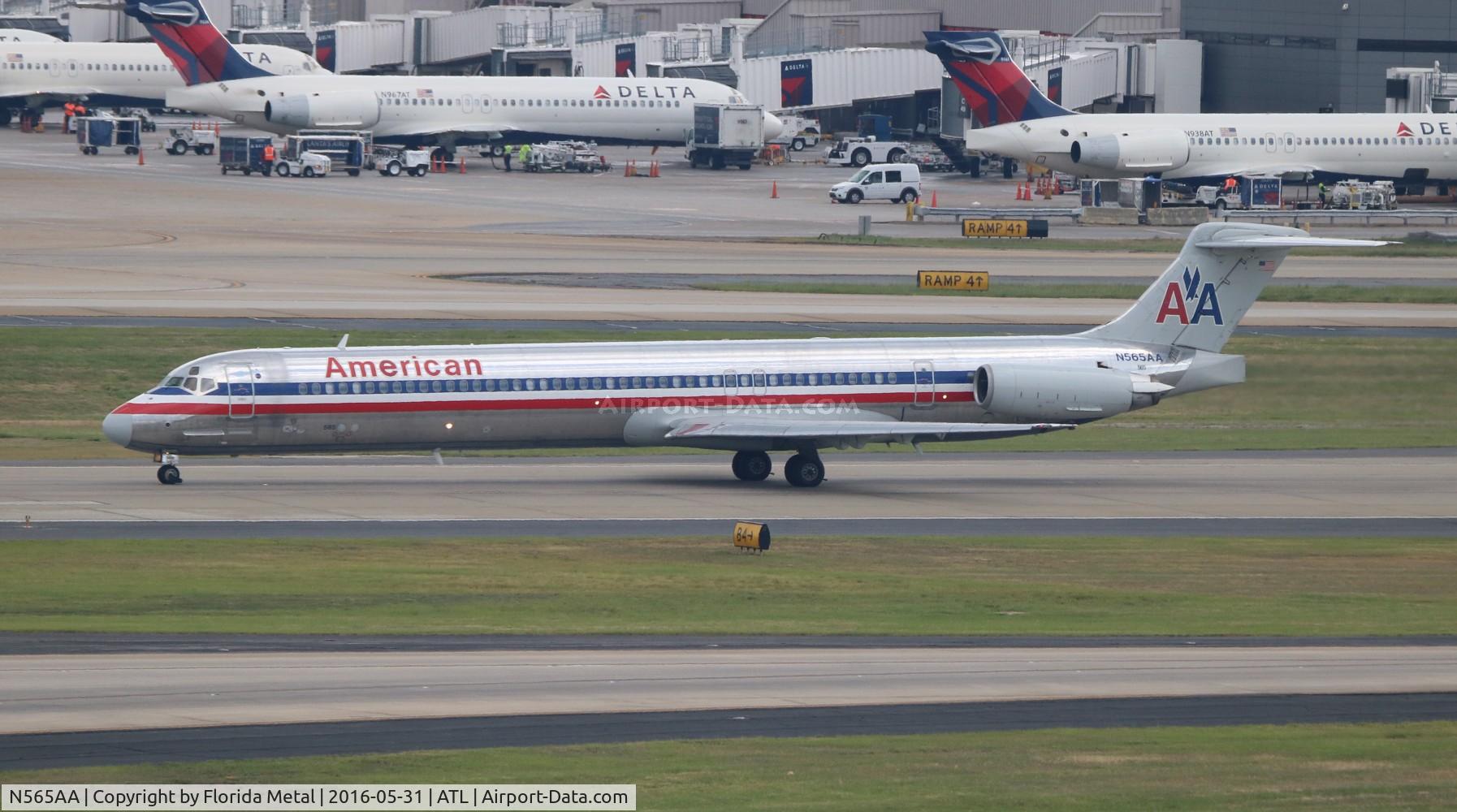 N565AA, 1987 McDonnell Douglas MD-83 (DC-9-83) C/N 49347, American