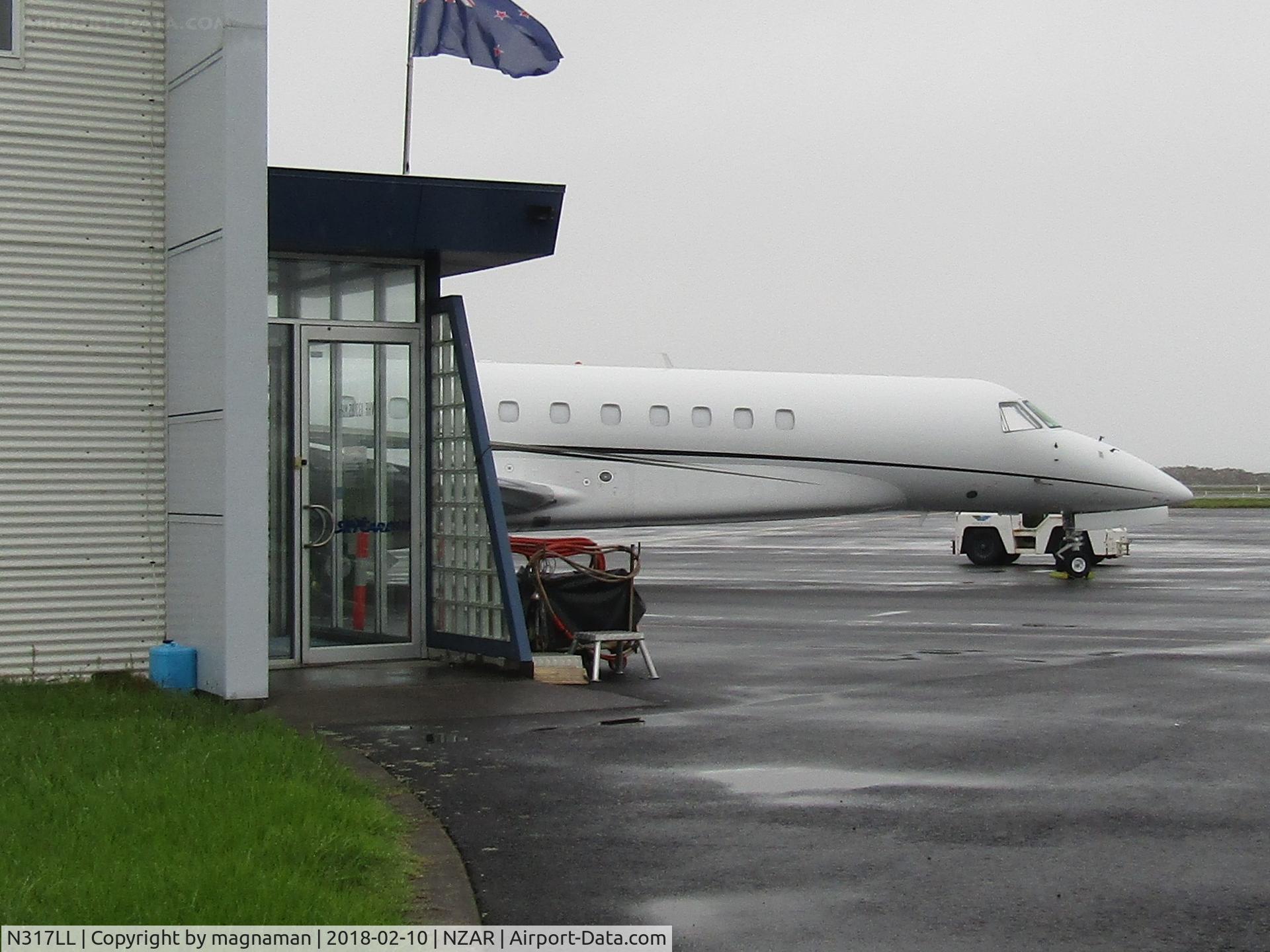 N317LL, 2007 Embraer EMB-135BJ Legacy 600 C/N 14501007, hiding behind exec terminal