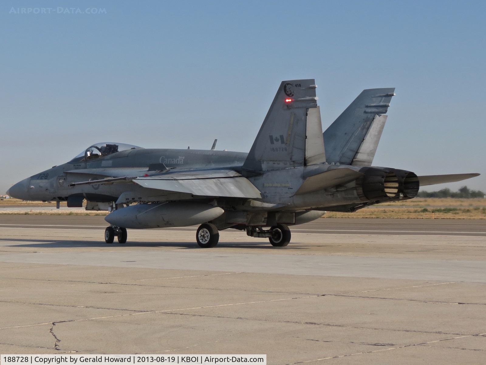 188728, McDonnell Douglas CF-188A Hornet C/N 219/A174, Departing the south GA ramp for RWY 10R.  410 Sq., Cold Lake, Alberta, Canada.