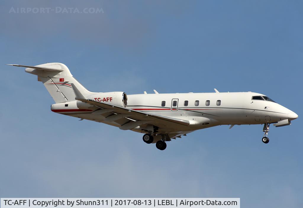 TC-AFF, 2006 Bombardier Challenger 300 (BD-100-1A10) C/N 20126, Landing rwy 25R