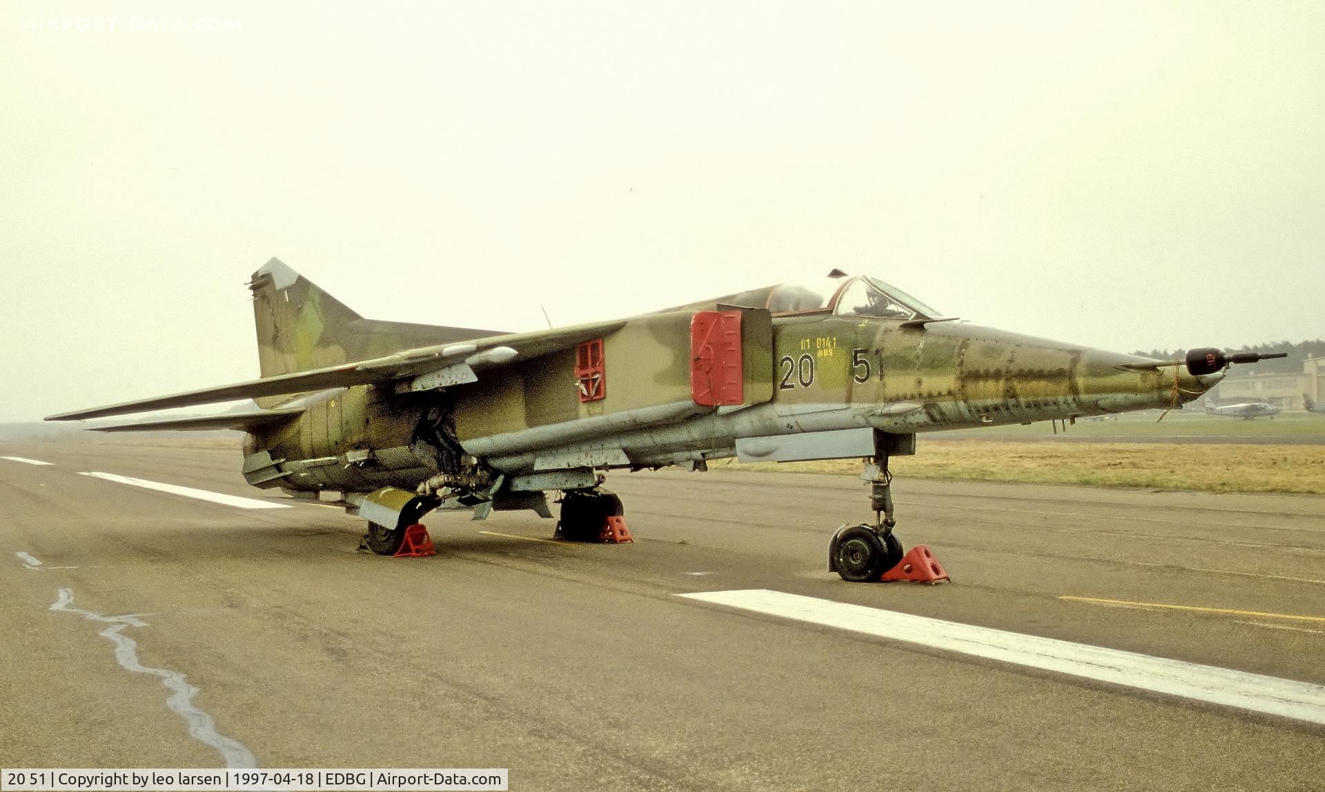 20 51, 1980 Mikoyan-Gurevich MiG-23BN C/N 0393214225, Gatow museum 18.4.1997