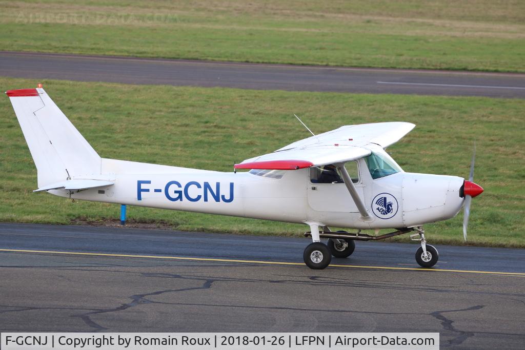 F-GCNJ, Reims F152 C/N 1751, Taxiing