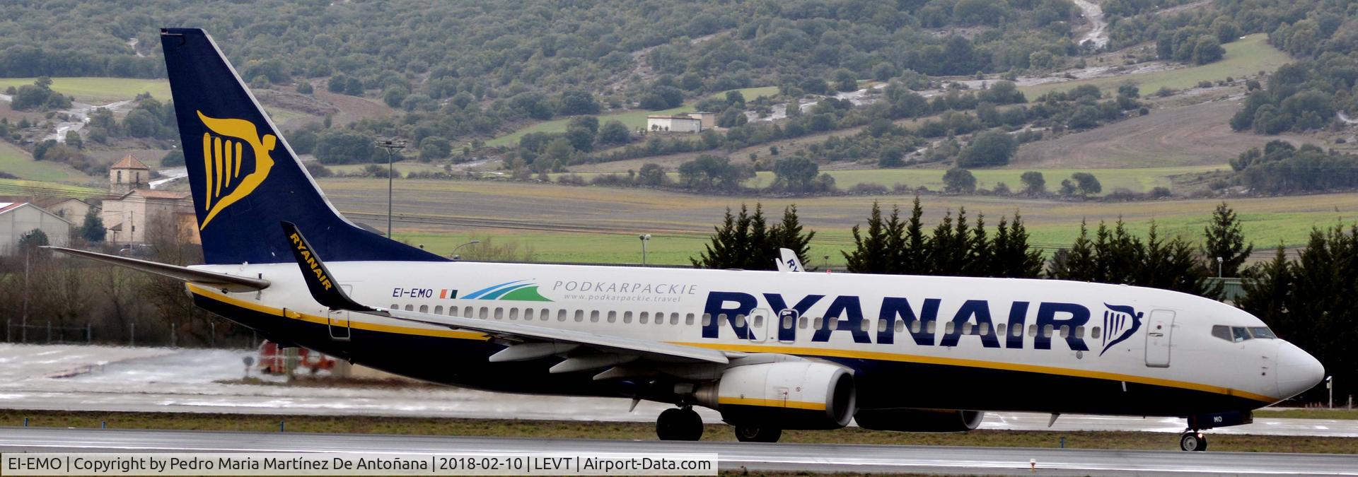 EI-EMO, 2010 Boeing 737-8AS C/N 40283, Foronda - Vitoria-Gasteiz - España
