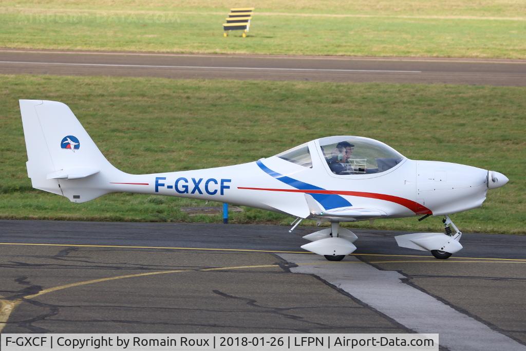F-GXCF, Aquila A210 (AT01) C/N AT01-127, Taxiing