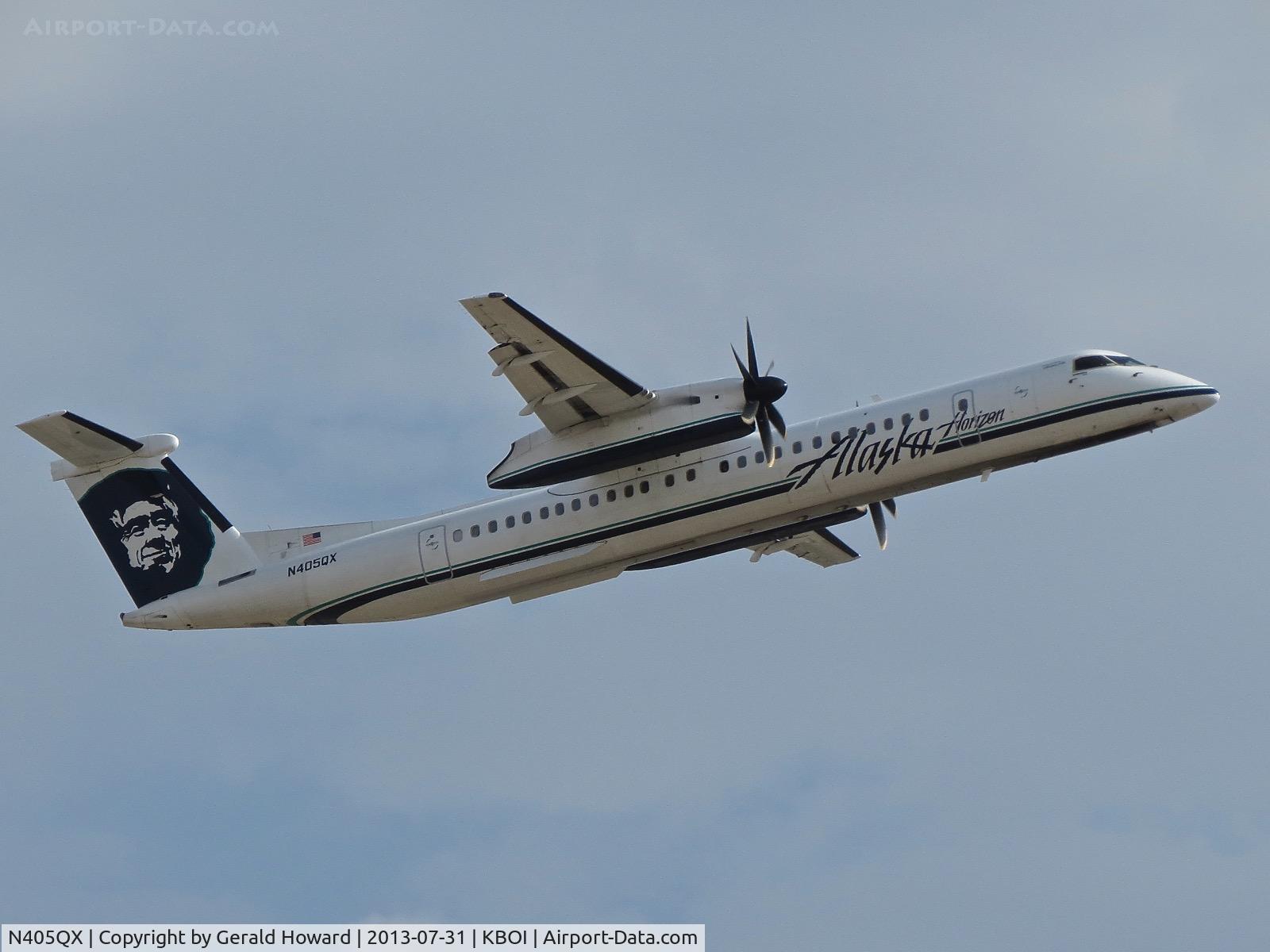 N405QX, 2001 Bombardier DHC-8-402 Dash 8 C/N 4047, Departing BOI.