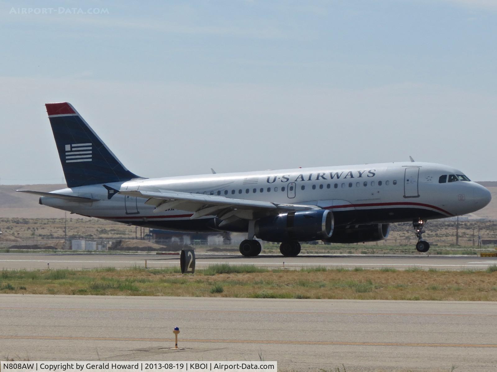 N808AW, 1999 Airbus A319-132 C/N 1088, Landing RWY 28R.