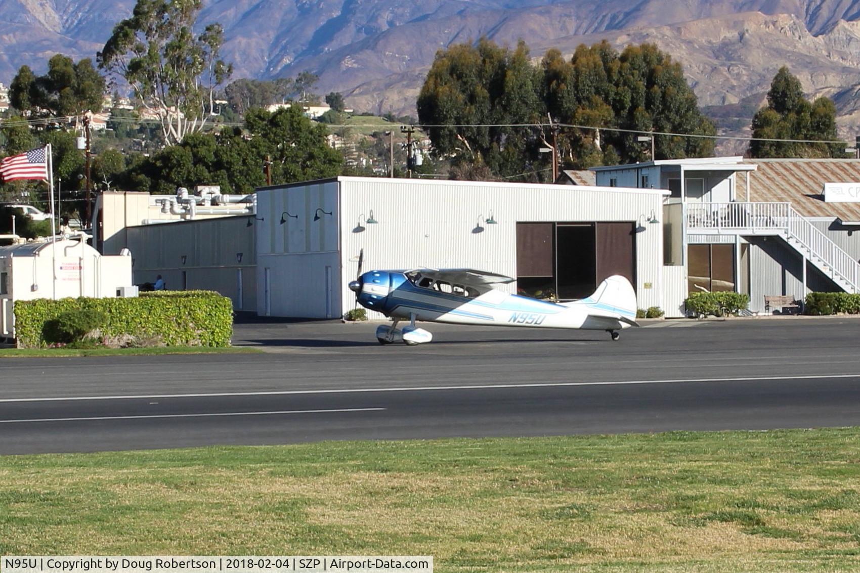 N95U, 1951 Cessna 195A C/N 7714, 1951 Cessna 195A BUSINESSLINER, Jacobs R755A-2 275 Hp, taxi to the Fuel Dock