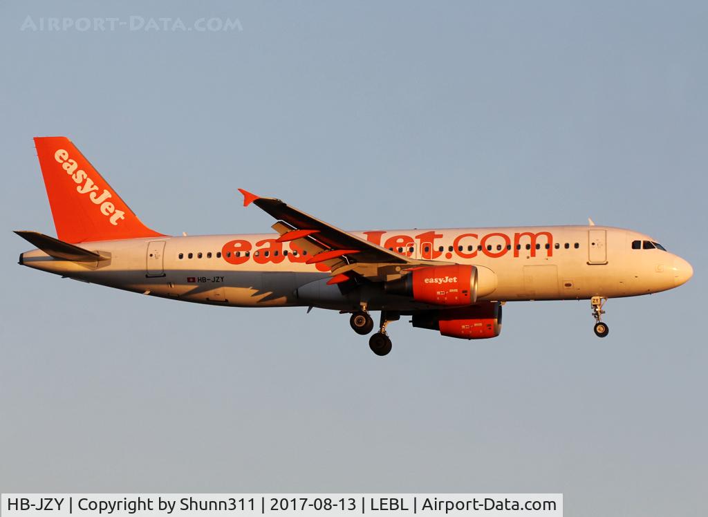 HB-JZY, 2010 Airbus A320-214 C/N 4196, Landing rwy 25R