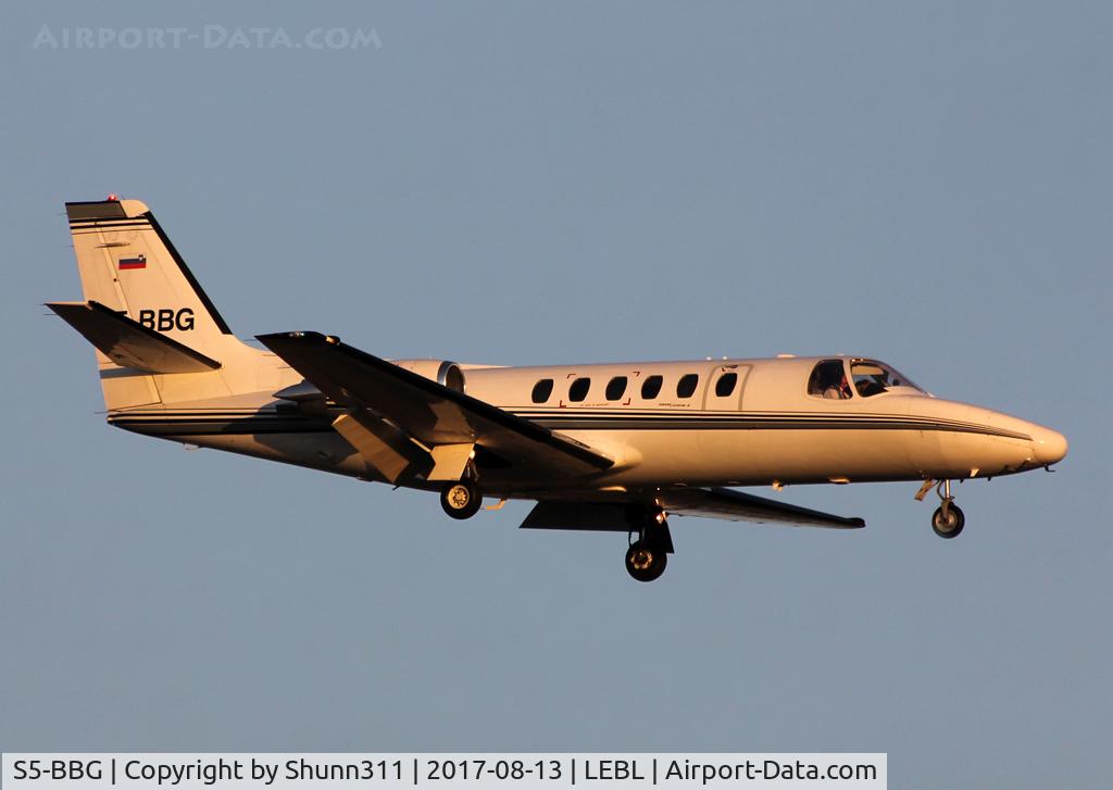 S5-BBG, 1982 Cessna 550 Citation II C/N 550-0354, Landing rwy 25R