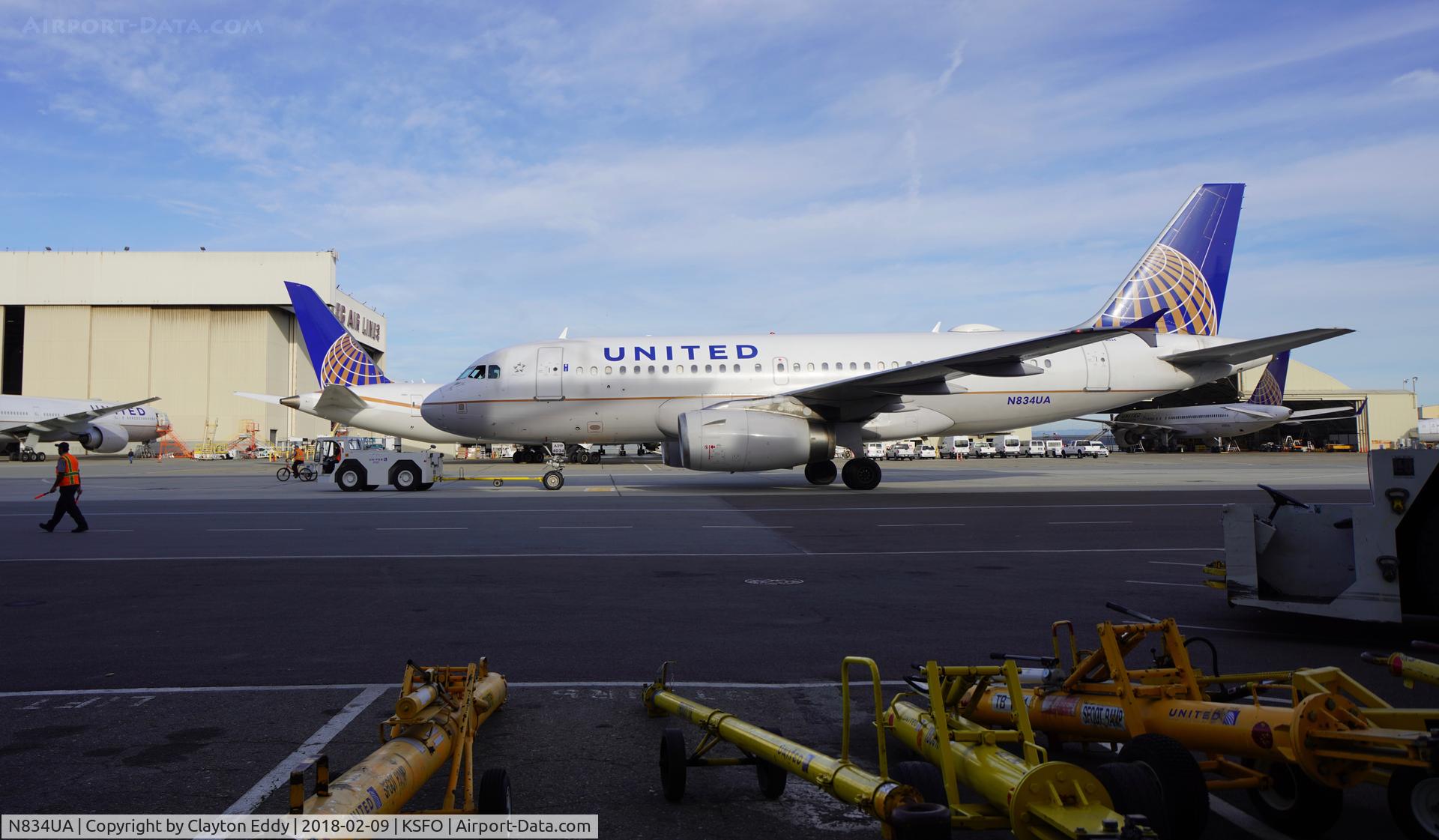 N834UA, 2001 Airbus A319-131 C/N 1420, SFO 2018.