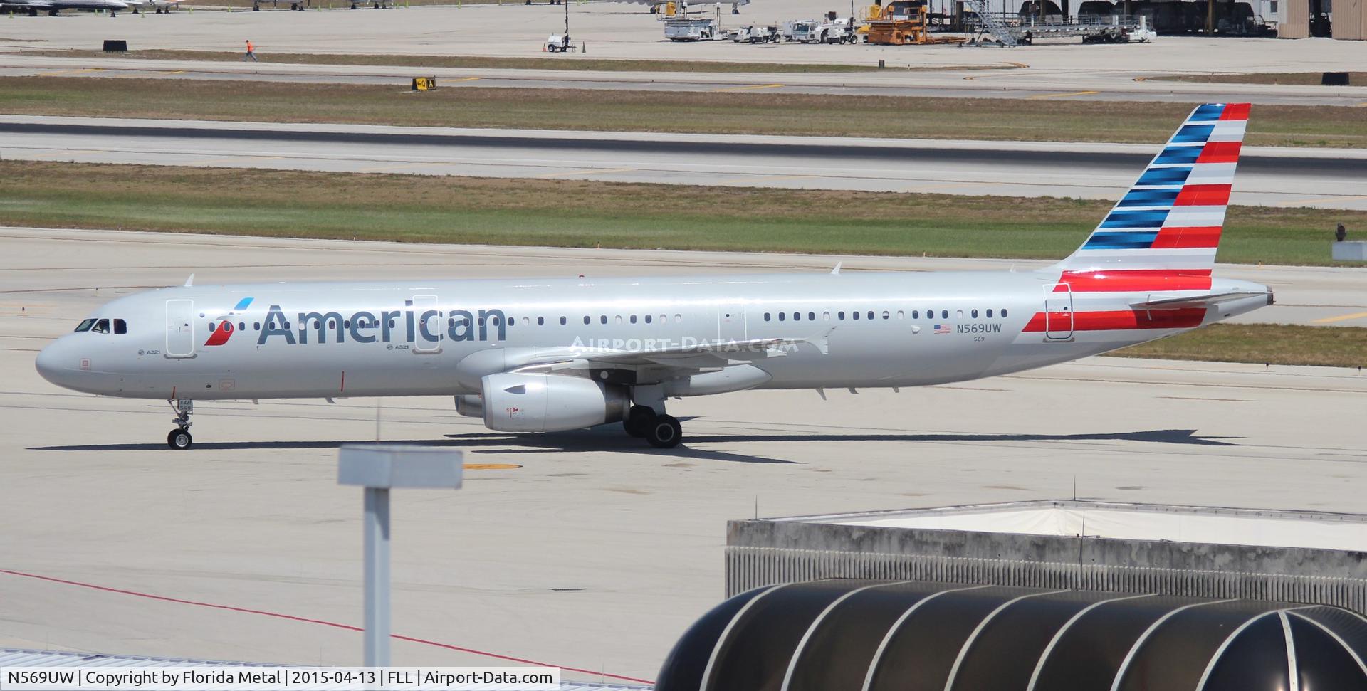 N569UW, 2013 Airbus A321-231 C/N 5763, American