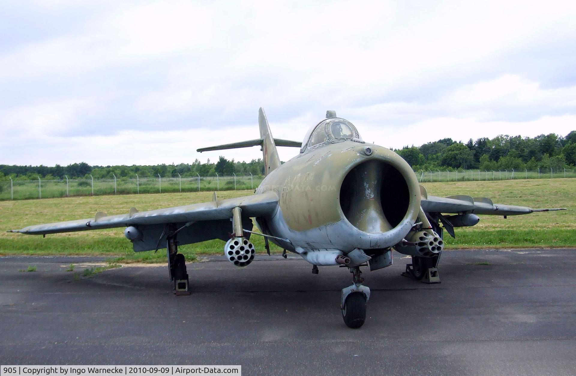 905, 1957 PZL-Mielec Lim-5 (MiG-17F) C/N 1C0820, PZL-Mielec Lim-5 (MiG-17F FRESCO-C) at the Luftwaffenmuseum, Berlin-Gatow