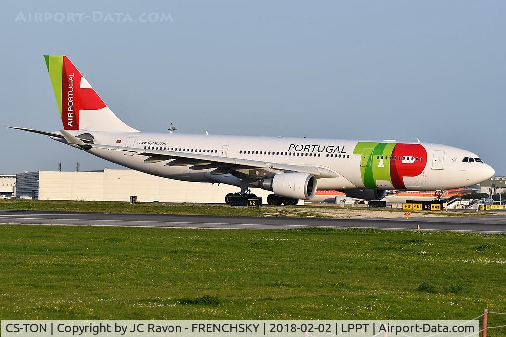 CS-TON, 2008 Airbus A330-202 C/N 904, 