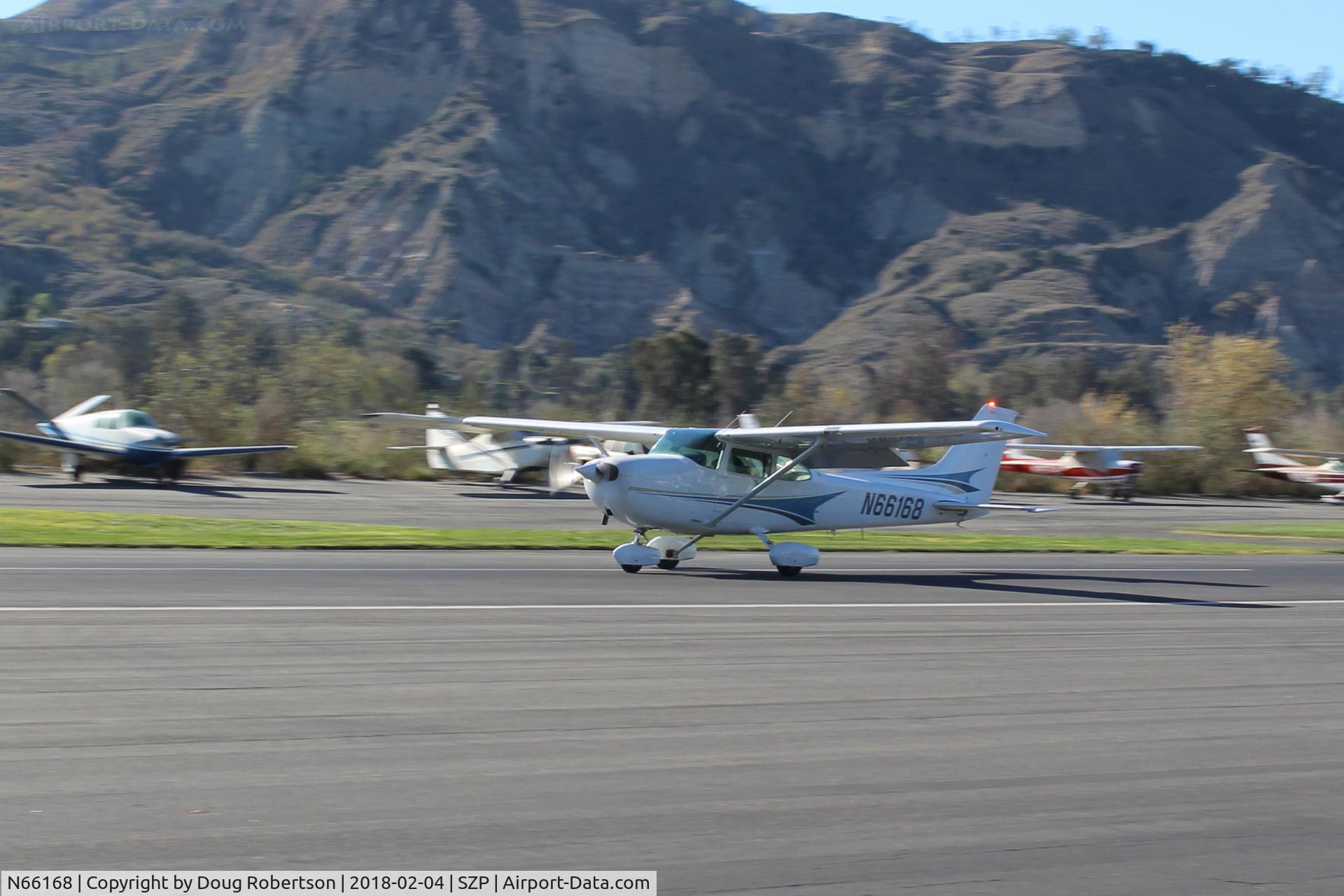 N66168, 1983 Cessna 172P C/N 17275974, 1983 Cessna 172P SKYHAWK, Lycoming O-320-D2J 160 Hp, landing roll Rwy 04