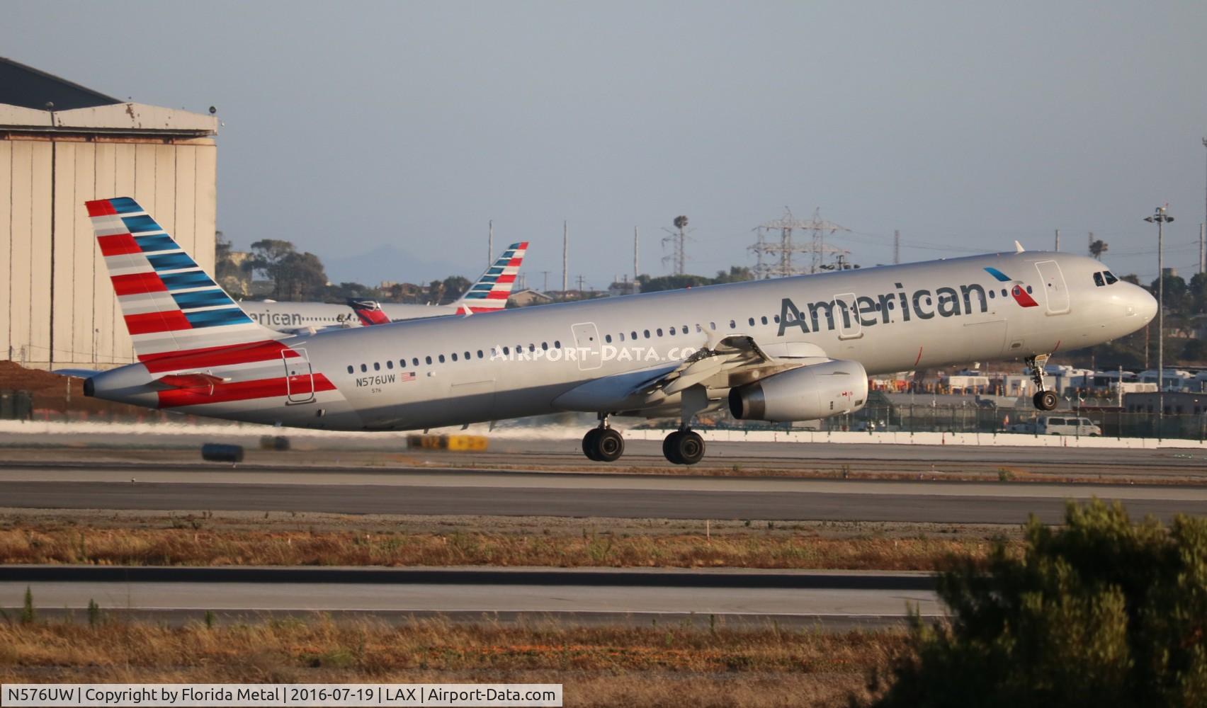 N576UW, 2014 Airbus A321-231 C/N 6027, American