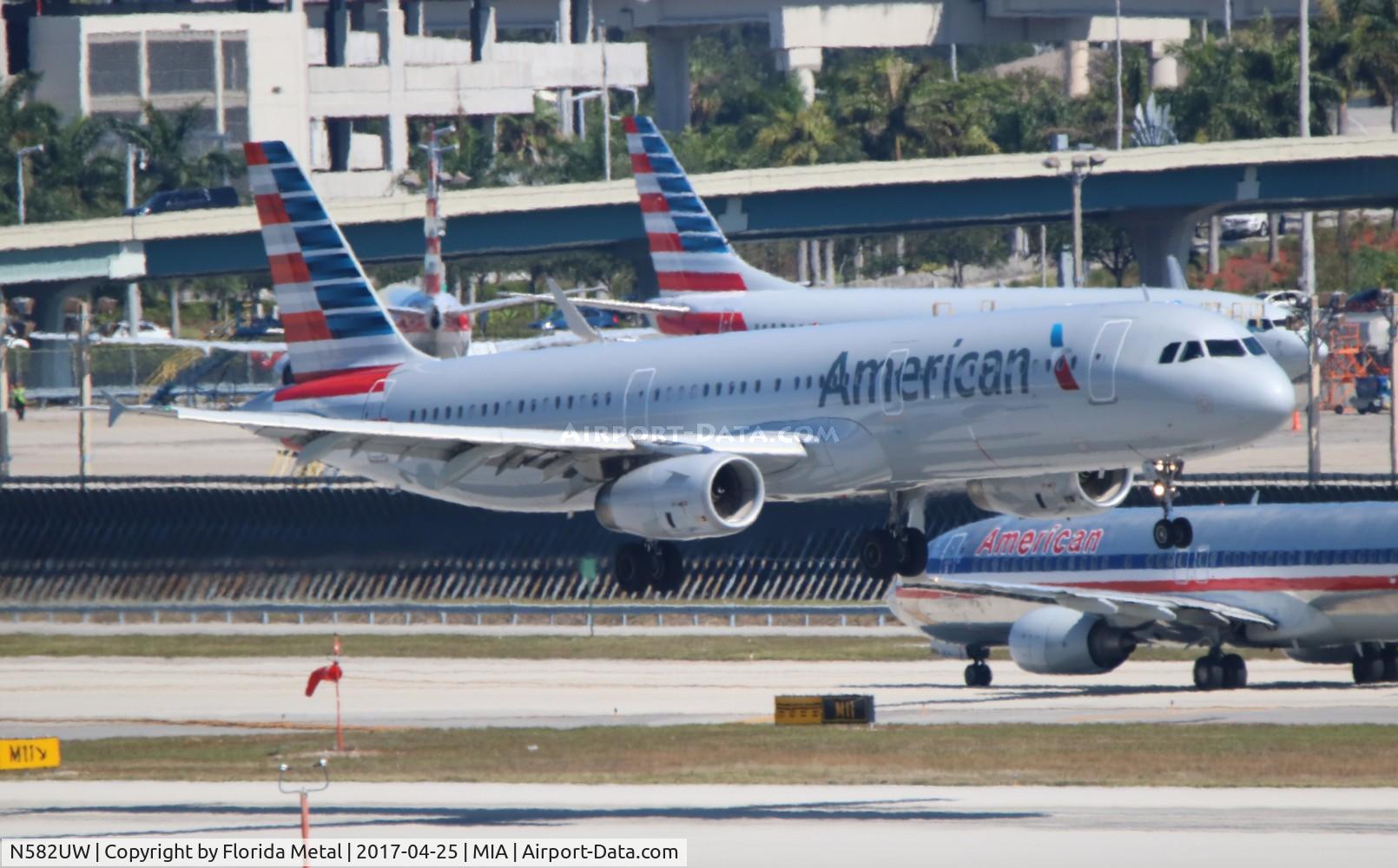 N582UW, 2014 Airbus A321-231 C/N 6175, American