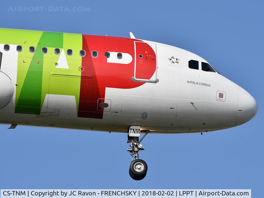 CS-TNM, 2002 Airbus A320-214 C/N 1799, 