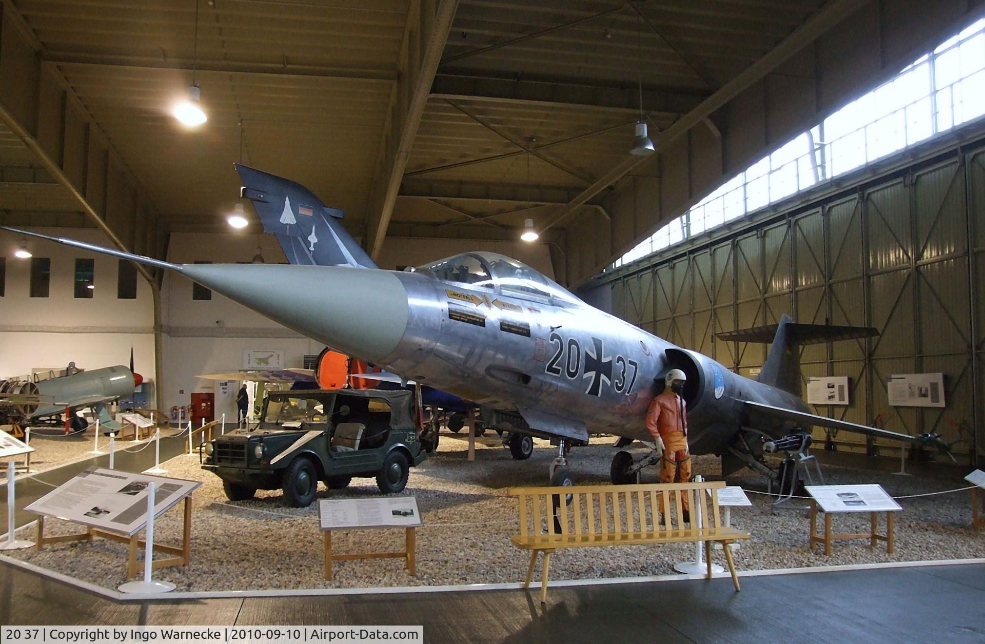 20 37, Lockheed F-104G Starfighter C/N 683-2044, Lockheed F-104G Starfighter at the Luftwaffenmuseum, Berlin-Gatow