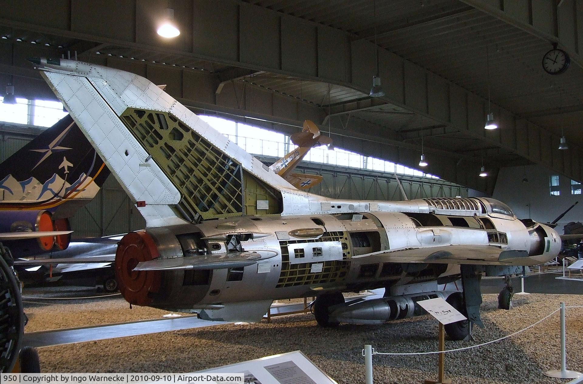 950, 1965 Mikoyan-Gurevich MiG-21PFM C/N 761402, Mikoyan i Gurevich MiG-21PFM (modified east-german MiG-21PF) FISHBED-D at the Luftwaffenmuseum, Berlin-Gatow