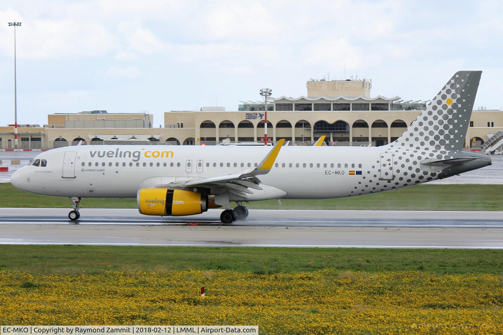 EC-MKO, 2016 Airbus A320-232 C/N 7028, A320 EC-MKO Vueling