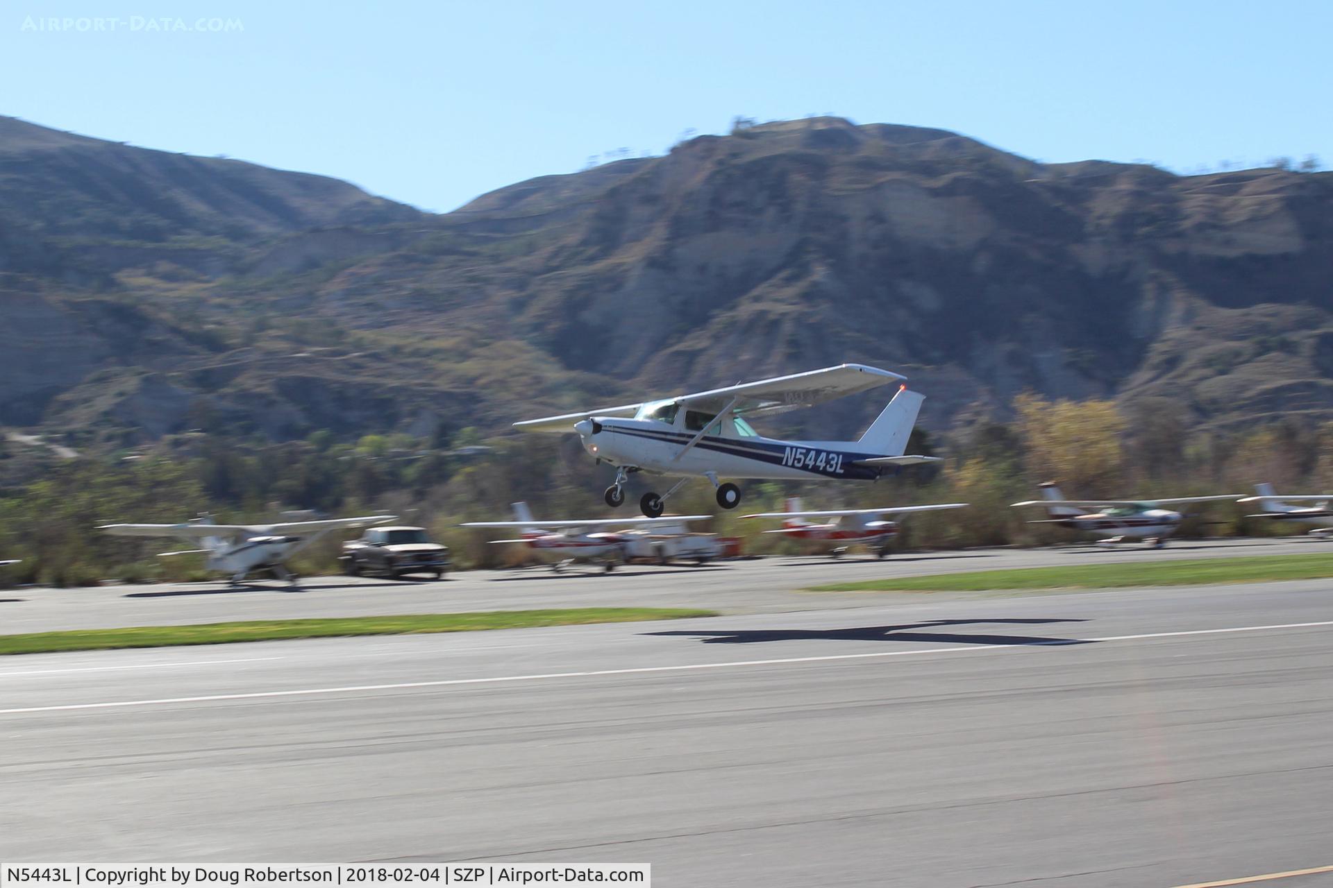 N5443L, 1980 Cessna 152 C/N 15284315, 1980 Cessna 152, Lycoming O-235 115 Hp, takeoff climb Rwy 04