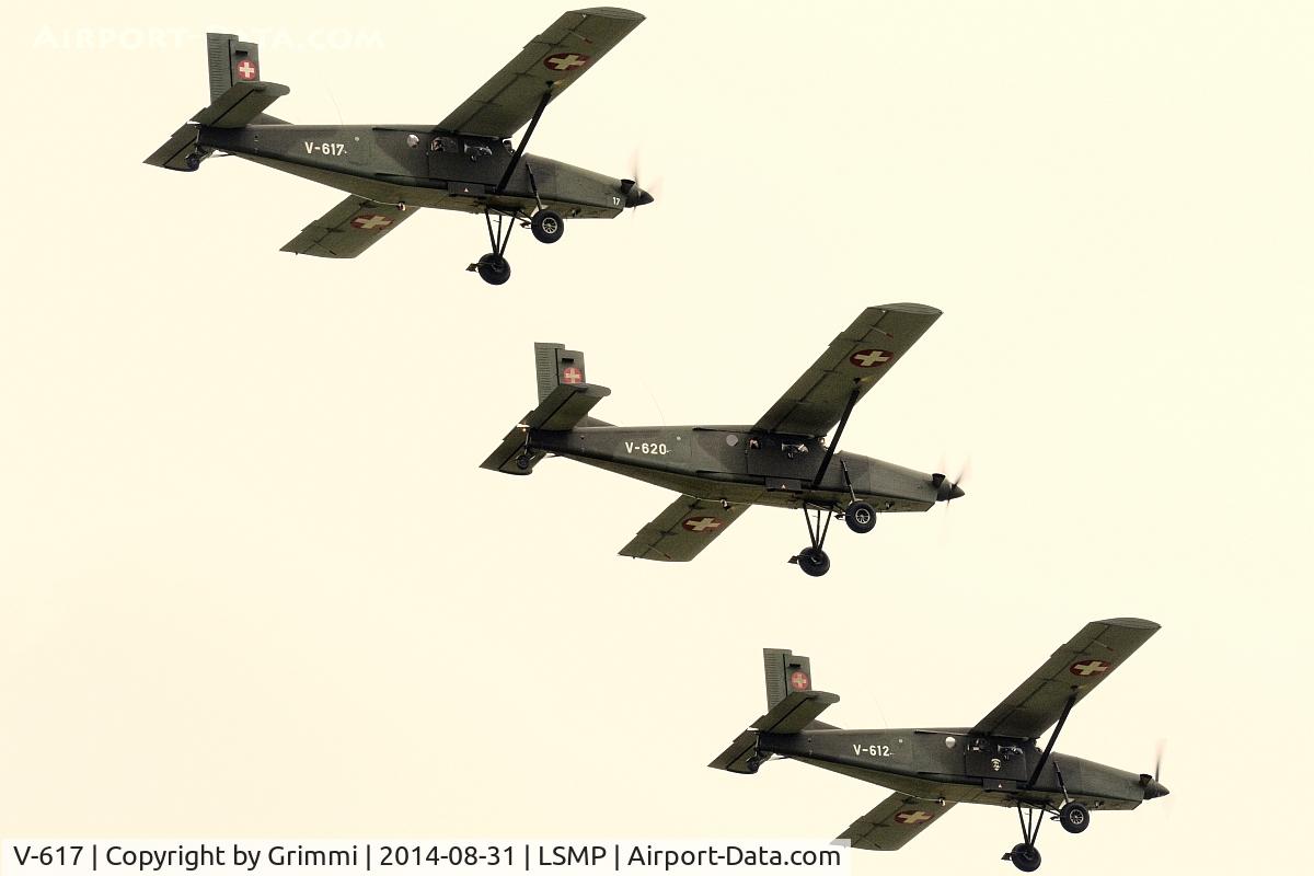 V-617, Pilatus PC-6/B2-H2M Turbo Porter C/N 640, Flybye at AIR'14 show