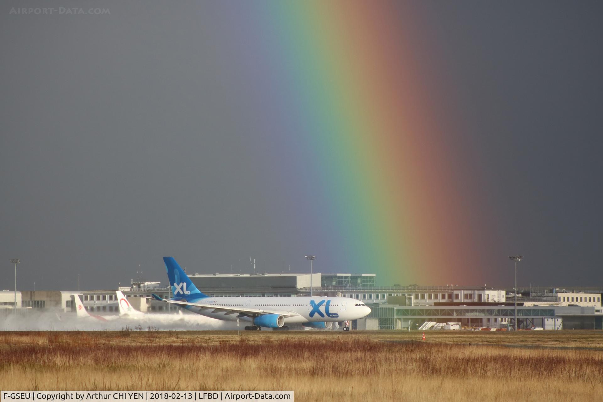 F-GSEU, 2004 Airbus A330-243 C/N 635, Xl Airways A330 taking off to Fort-de-France 