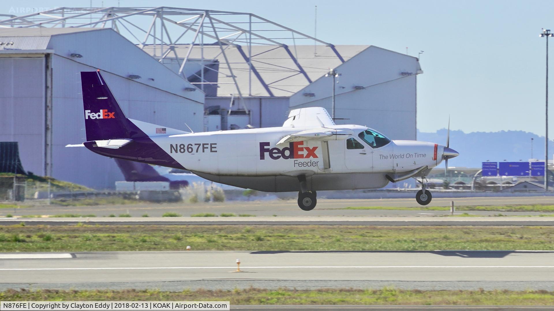 N876FE, 1990 Cessna 208B Super Cargomaster C/N 208B0207, Oakland Airport North Field 2018.