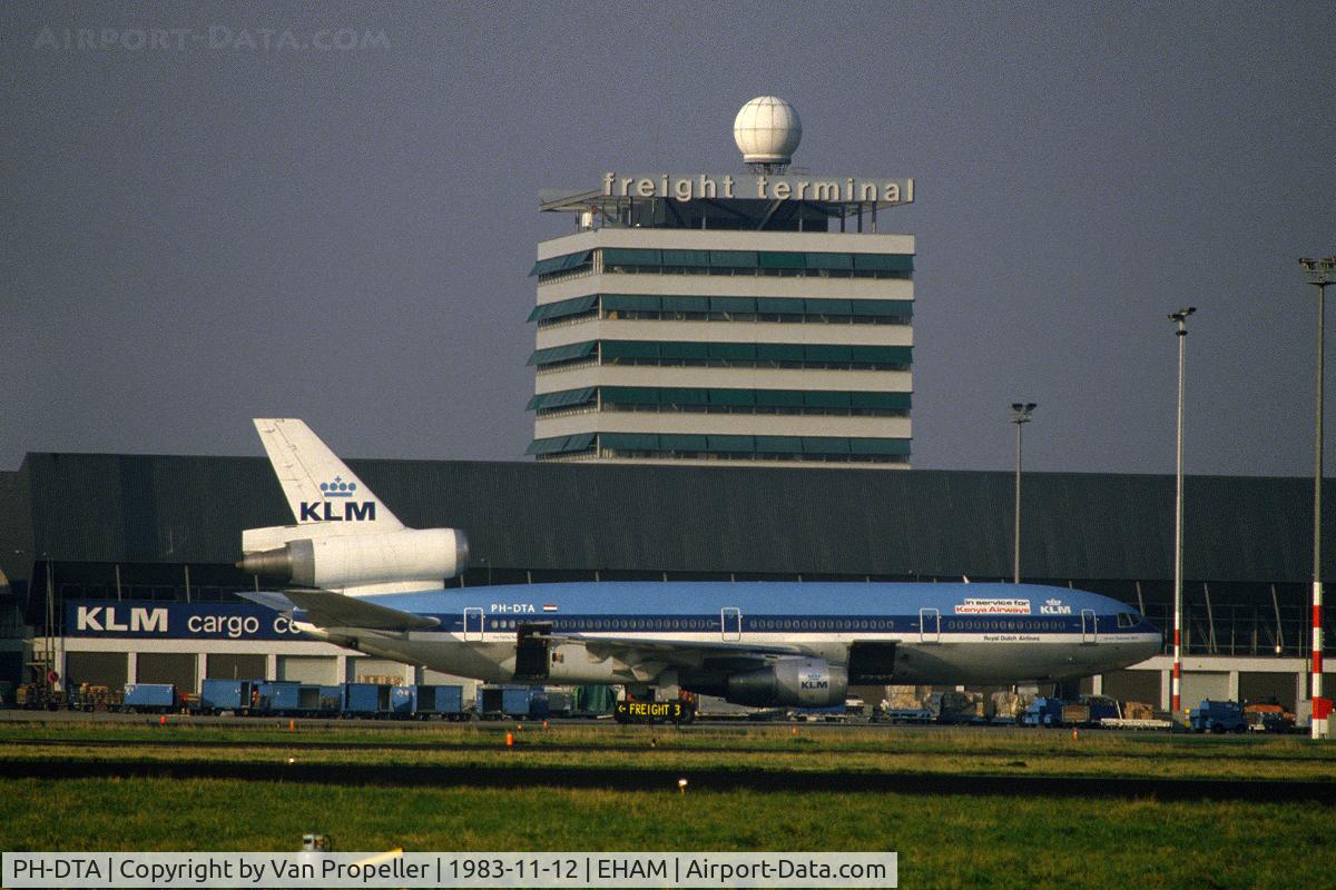 PH-DTA, 1972 Douglas DC-10-30 C/N 46550, KLM DC-10-30 operated by Kenya Airways  taxiing at schiphol airport, the Netherlands, 1983