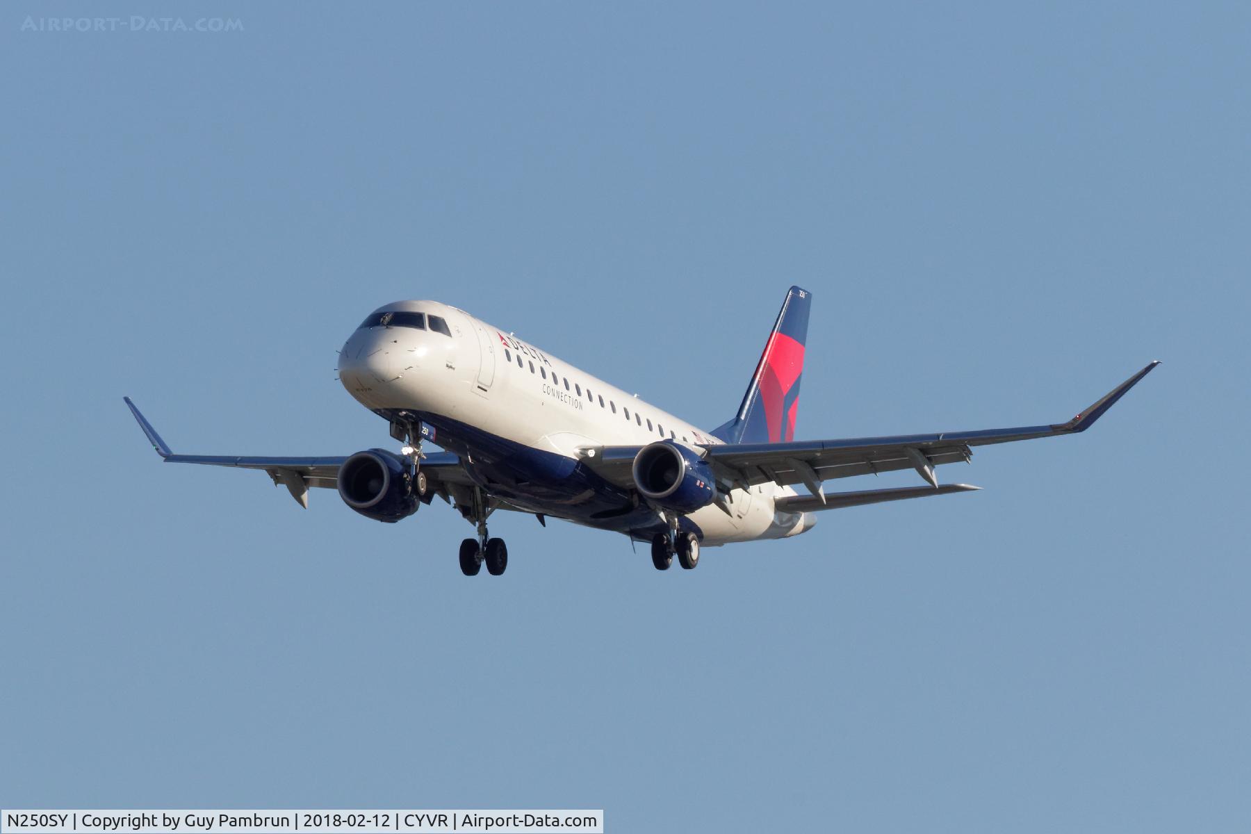 N250SY, 2016 Embraer 175LR (ERJ-170-200LR) C/N 17000610, Landing