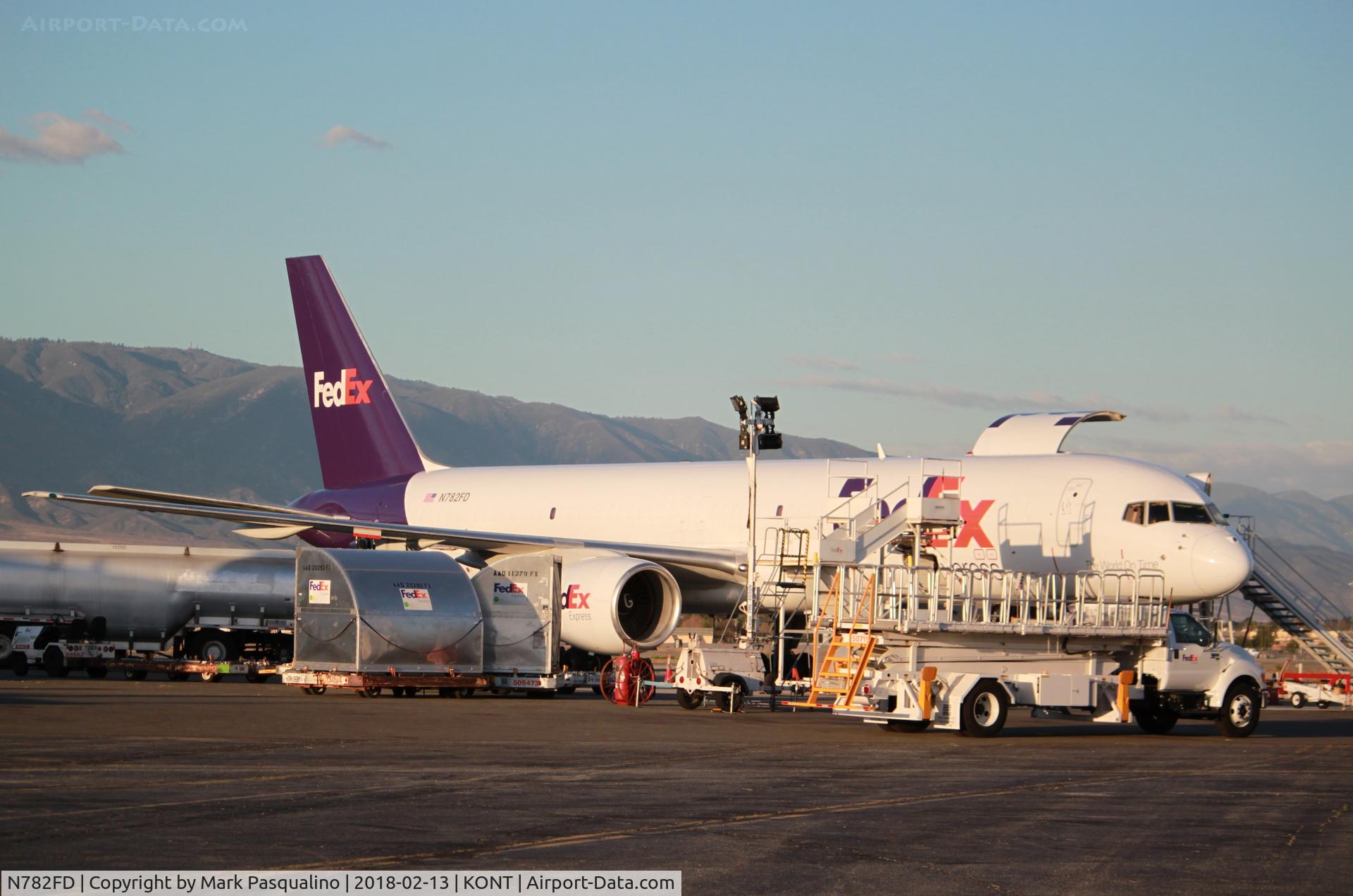 N782FD, 1992 Boeing 757-222 C/N 26677, Boeing 757-200