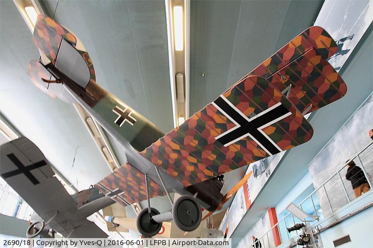 2690/18, 1918 Pfalz DXII C/N 3240, Pfalz DXII, Air & Space Museum Paris-Le Bourget Airport (LFPB-LBG)