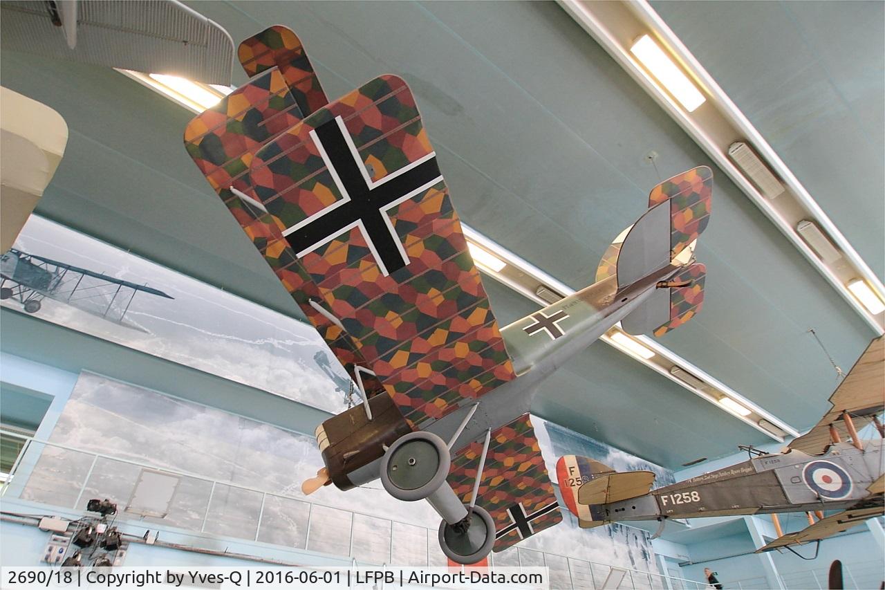 2690/18, 1918 Pfalz DXII C/N 3240, Pfalz DXII, Air & Space Museum Paris-Le Bourget Airport (LFPB-LBG)
