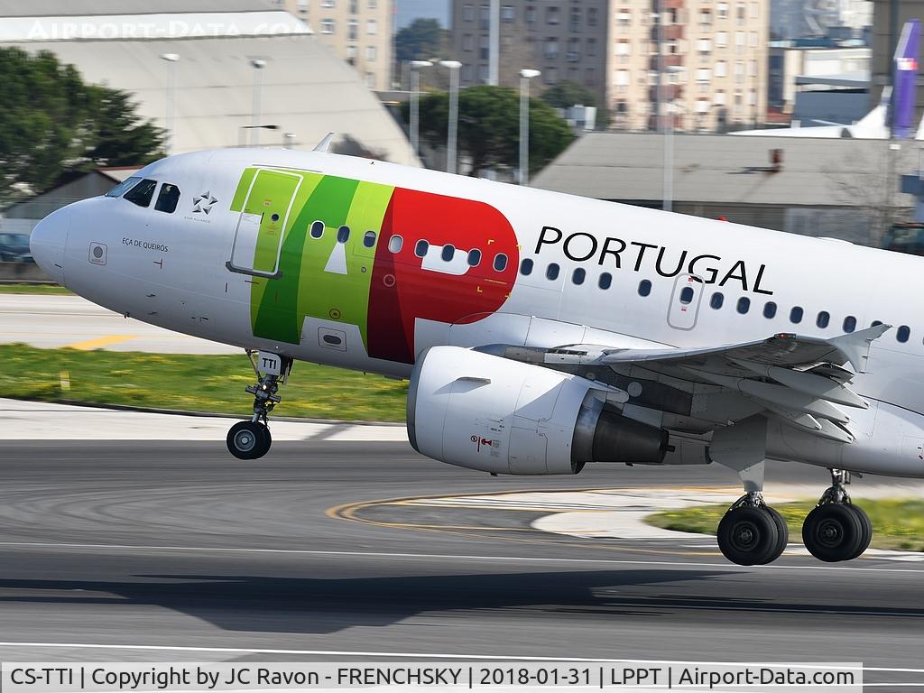 CS-TTI, 1998 Airbus A319-111 C/N 933, 