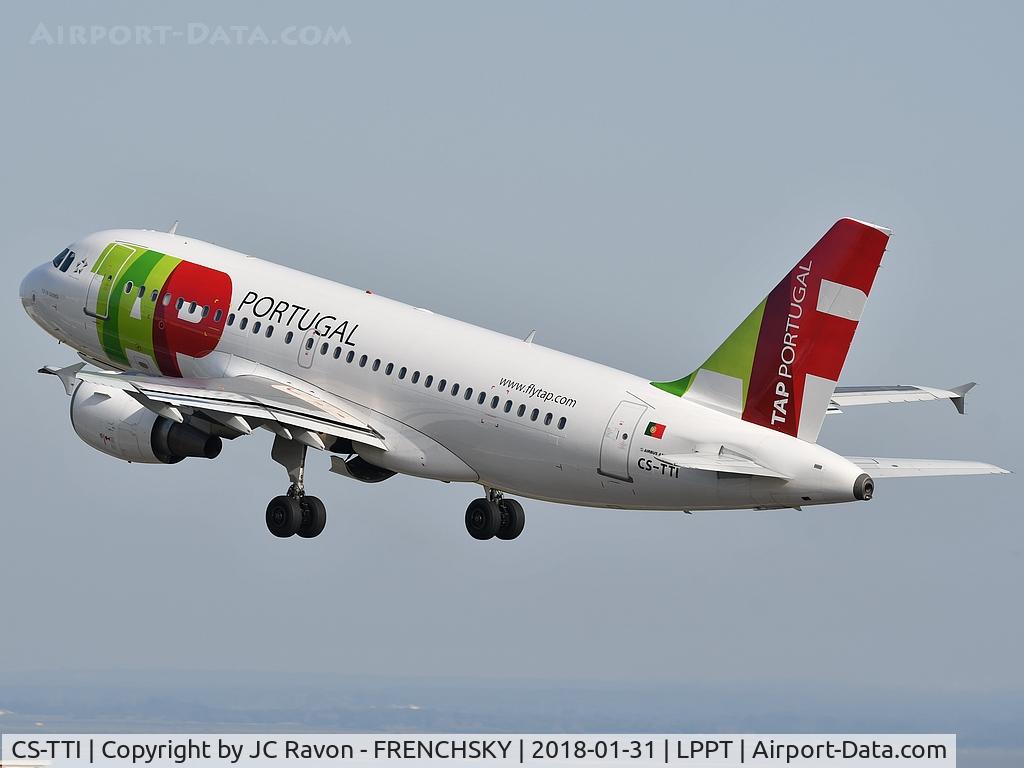 CS-TTI, 1998 Airbus A319-111 C/N 933, 