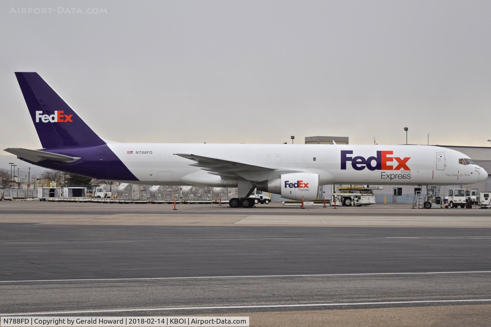 N788FD, 1992 Boeing 757-222 (SF) C/N 26686, Parked on the Fed Ex ramp.