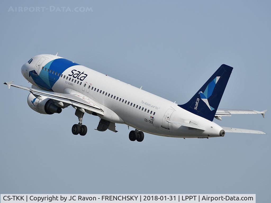 CS-TKK, 2005 Airbus A320-214 C/N 2390, 