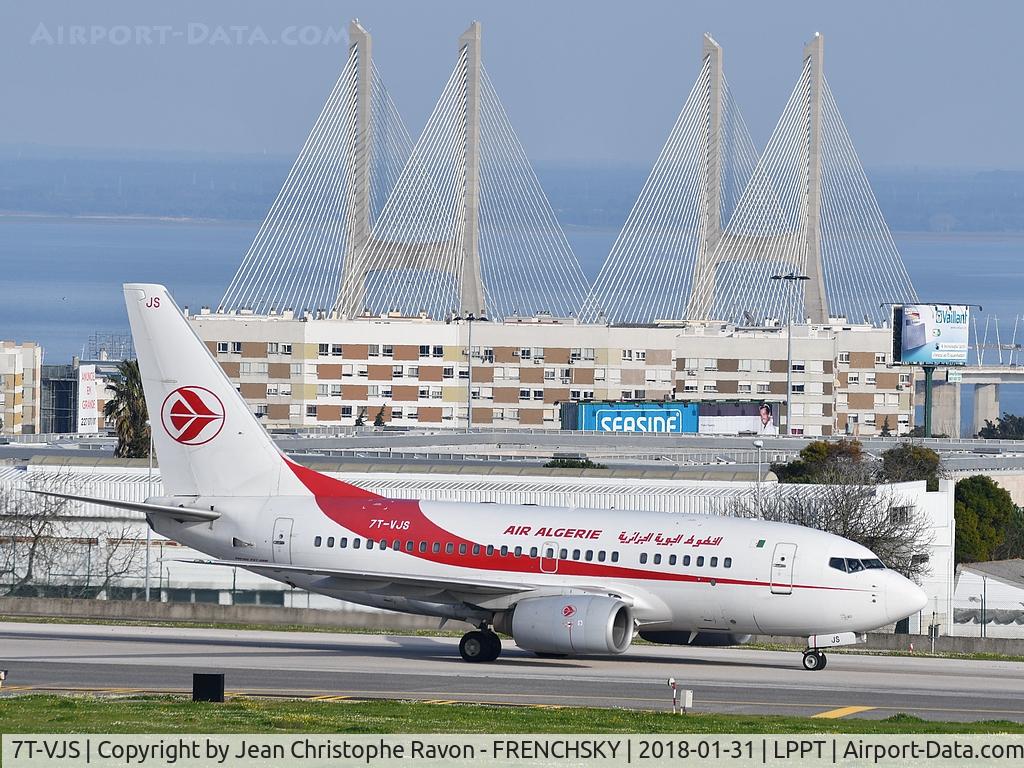 7T-VJS, 2002 Boeing 737-6D6 C/N 30210, landing runway 03 from Alger