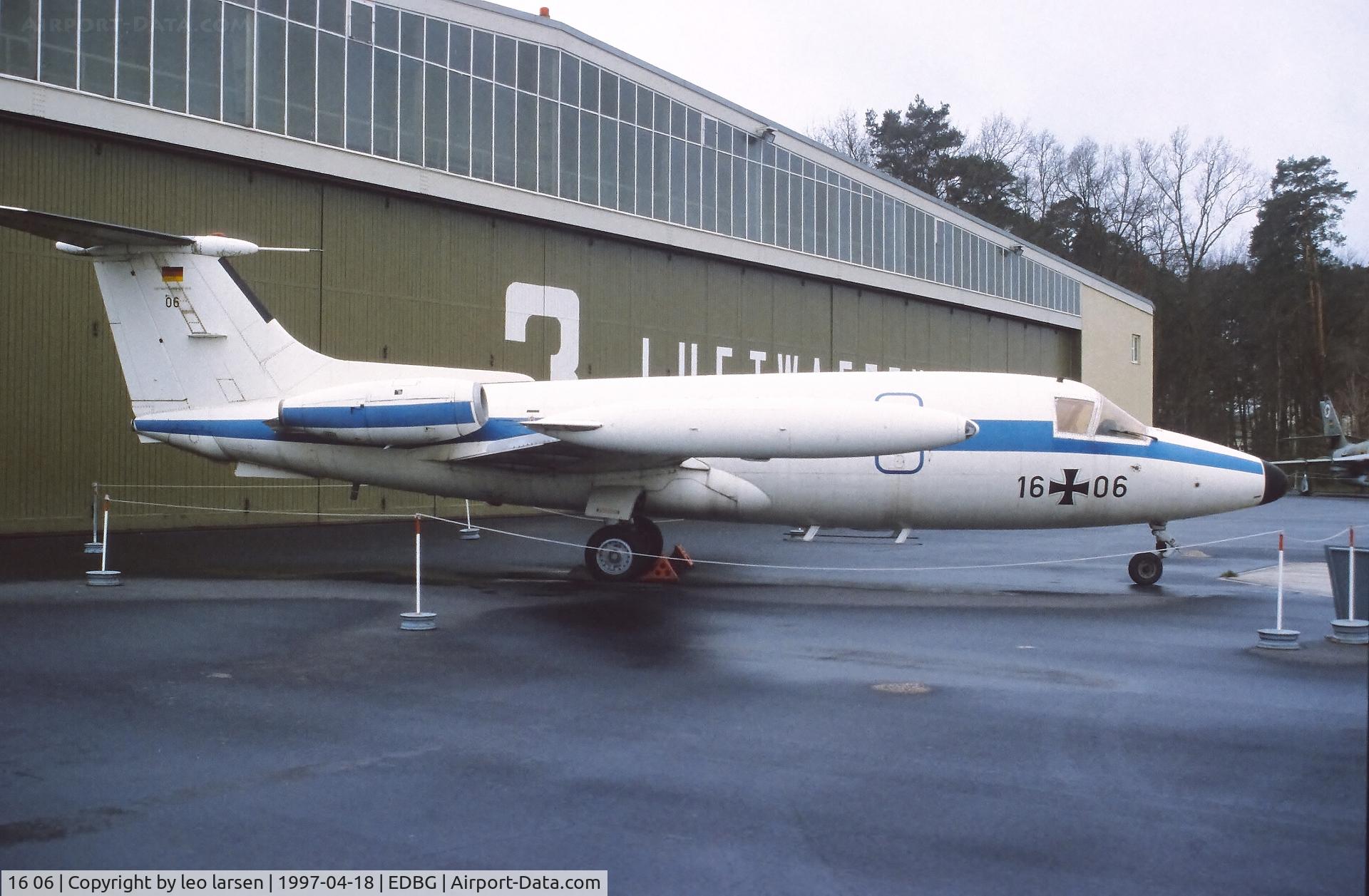 16 06, Hamburger Flugzeugbau HFB-320 Hansa Jet C/N 1048/S28, Berlin-Gatow museum 18.4.1997