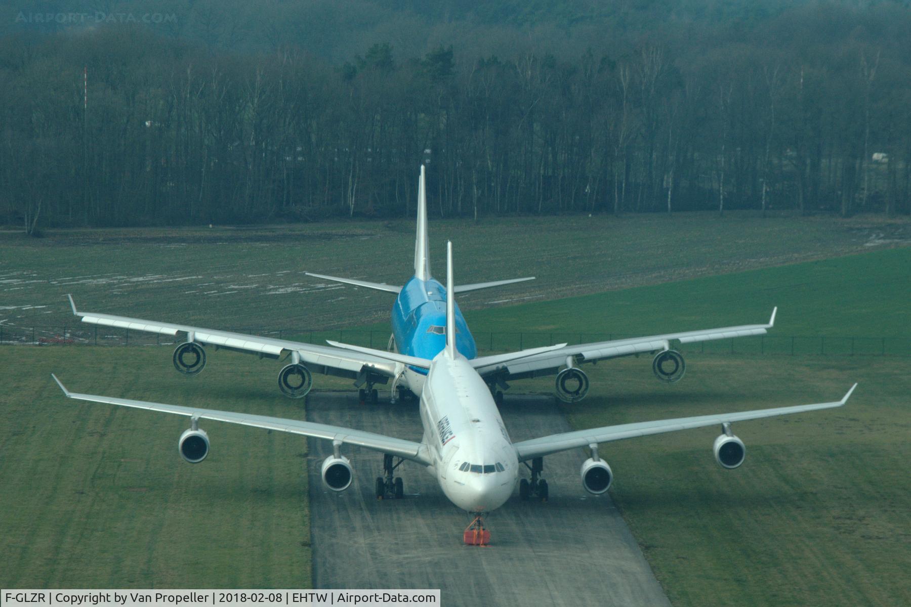 F-GLZR, 1999 Airbus A340-313X C/N 307, Waiting to be scrapped by Aircraft End-of-Life Solutions (AELS) at Twente: Airbus A340-313 F-GLZR and Boeing 747-406 PH-BFF