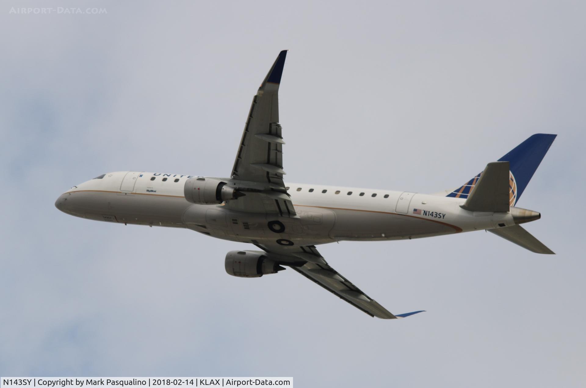 N143SY, 2015 Embraer 175LR (ERJ-170-200LR) C/N 17000476, ERJ 170-200 LR